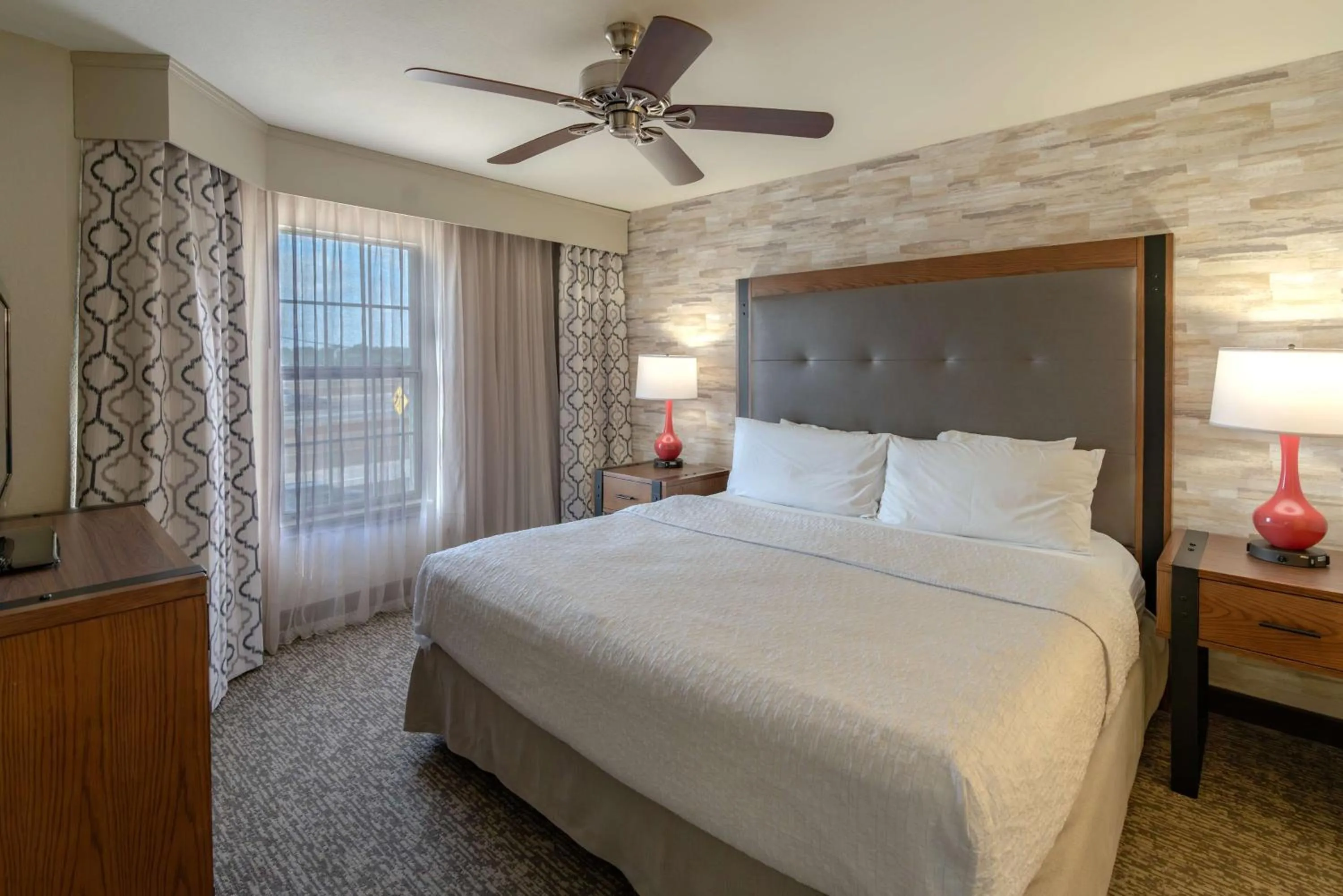 Bed in Homewood Suites by Hilton Ft. Worth-Bedford