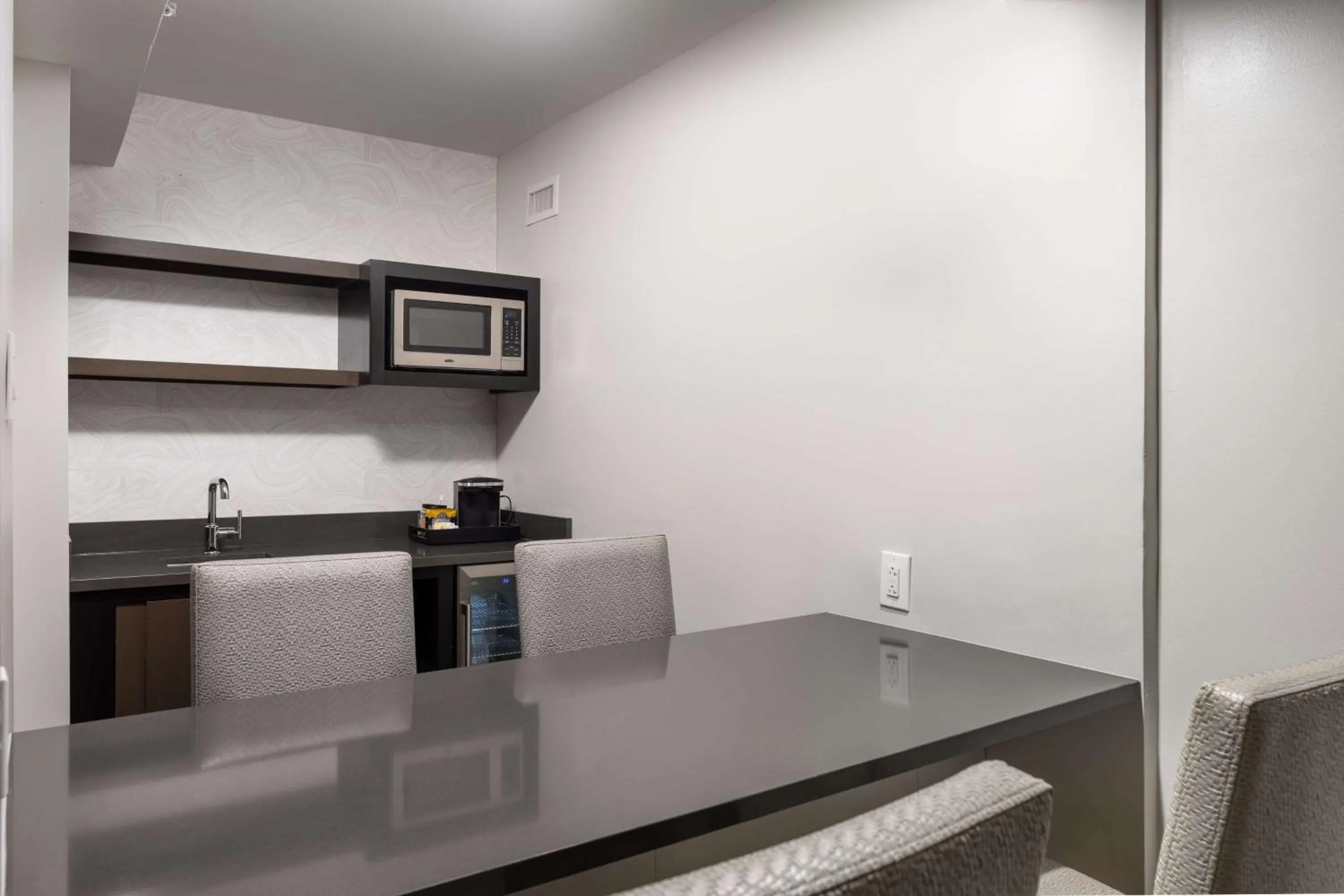 Kitchen or kitchenette in Hilton Galveston Island Resort