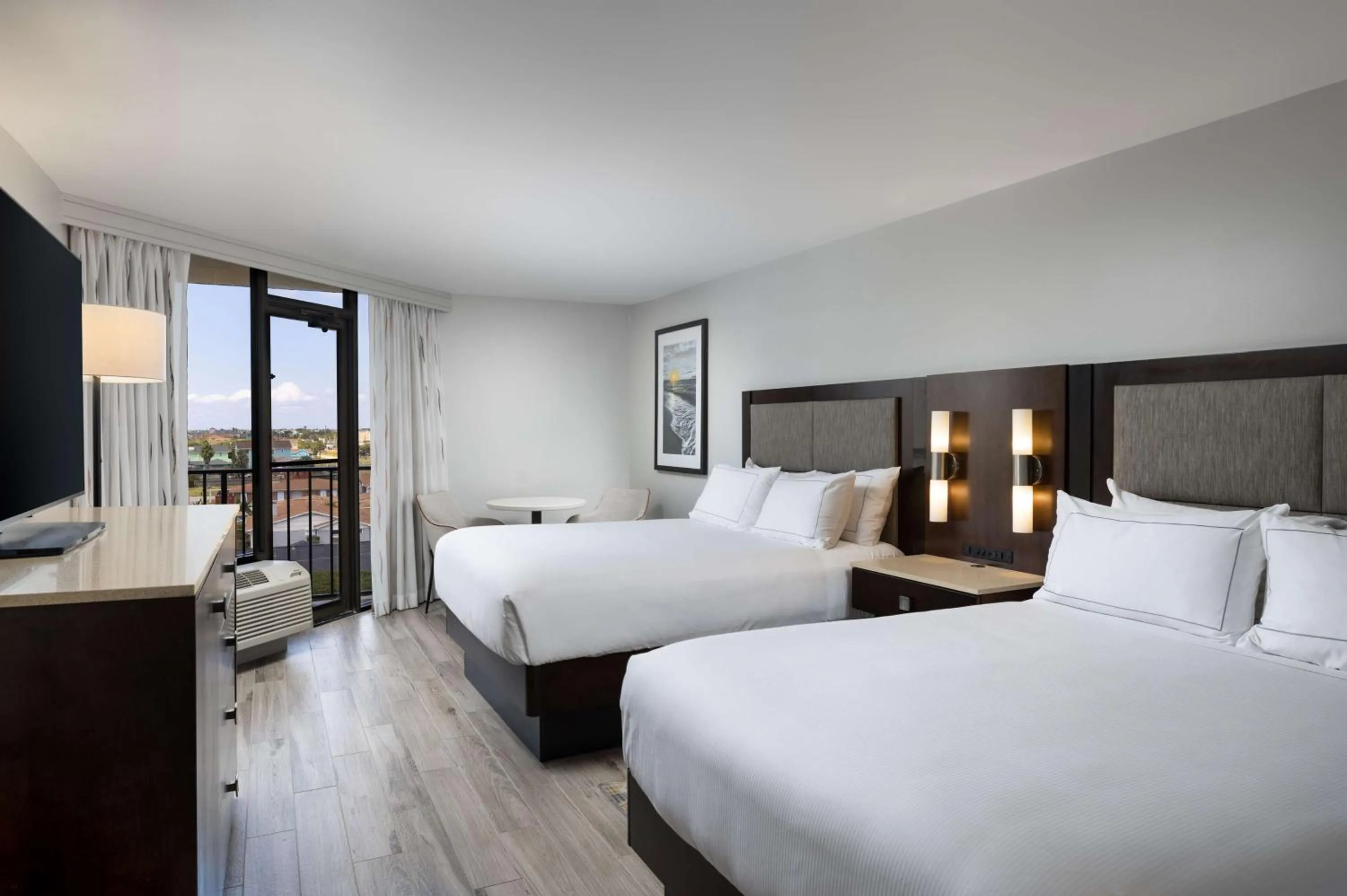 View (from property/room), Bed in Hilton Galveston Island Resort