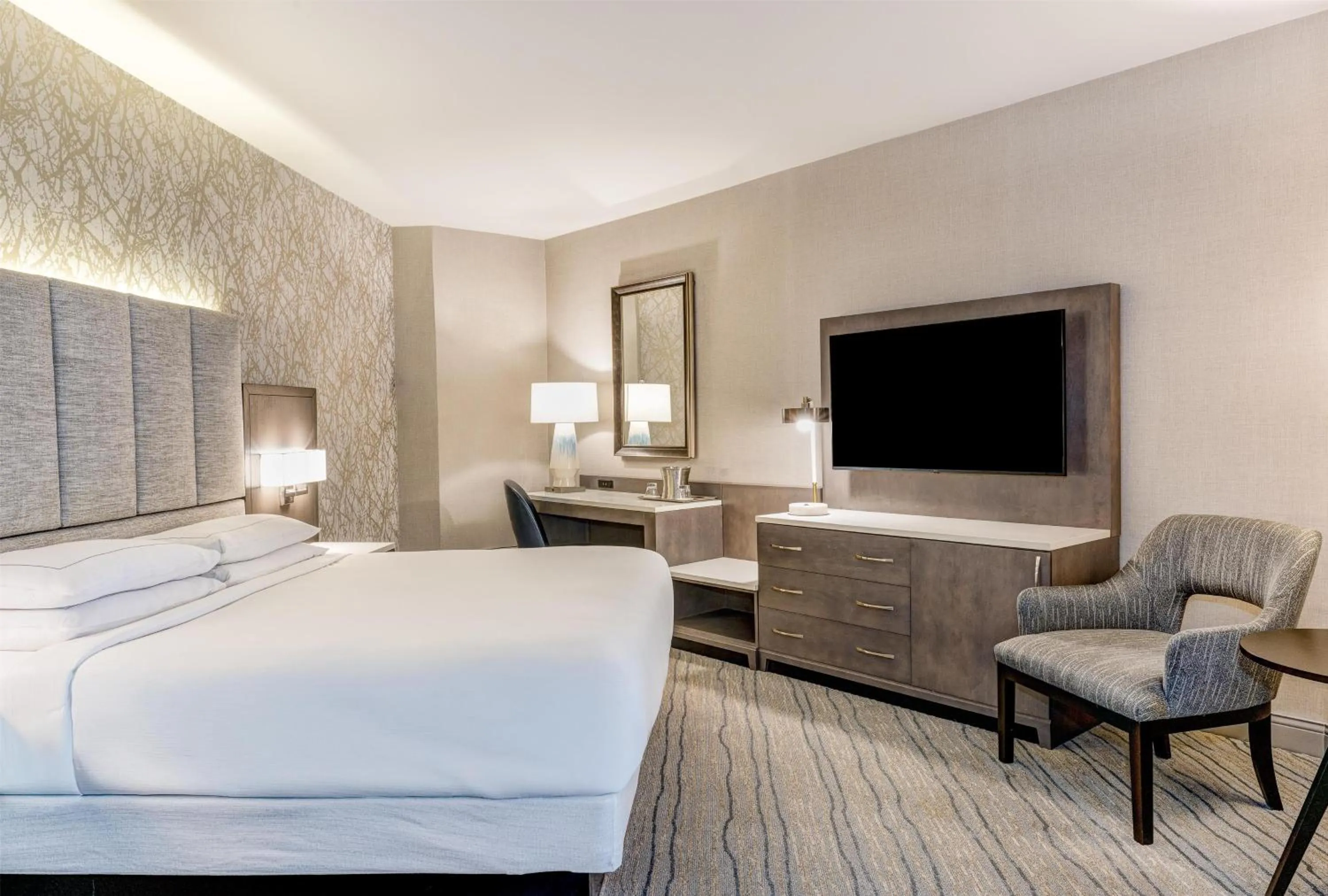 Bed in Hilton DFW Lakes Executive Conference Center