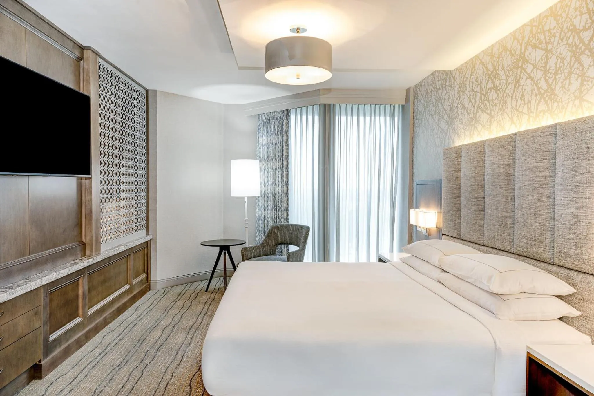 Bed in Hilton DFW Lakes Executive Conference Center