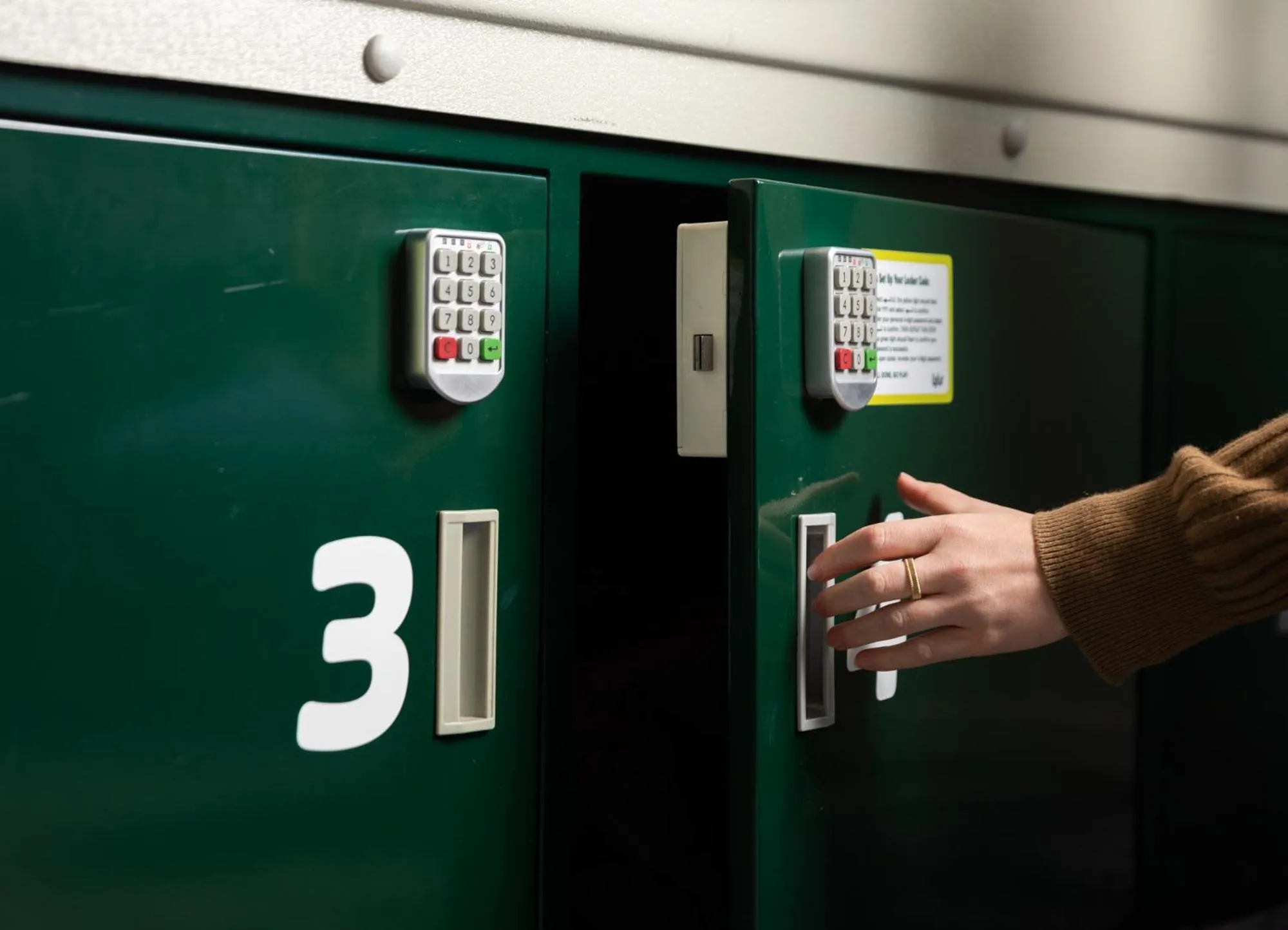 microwave in LyLo Christchurch Airport