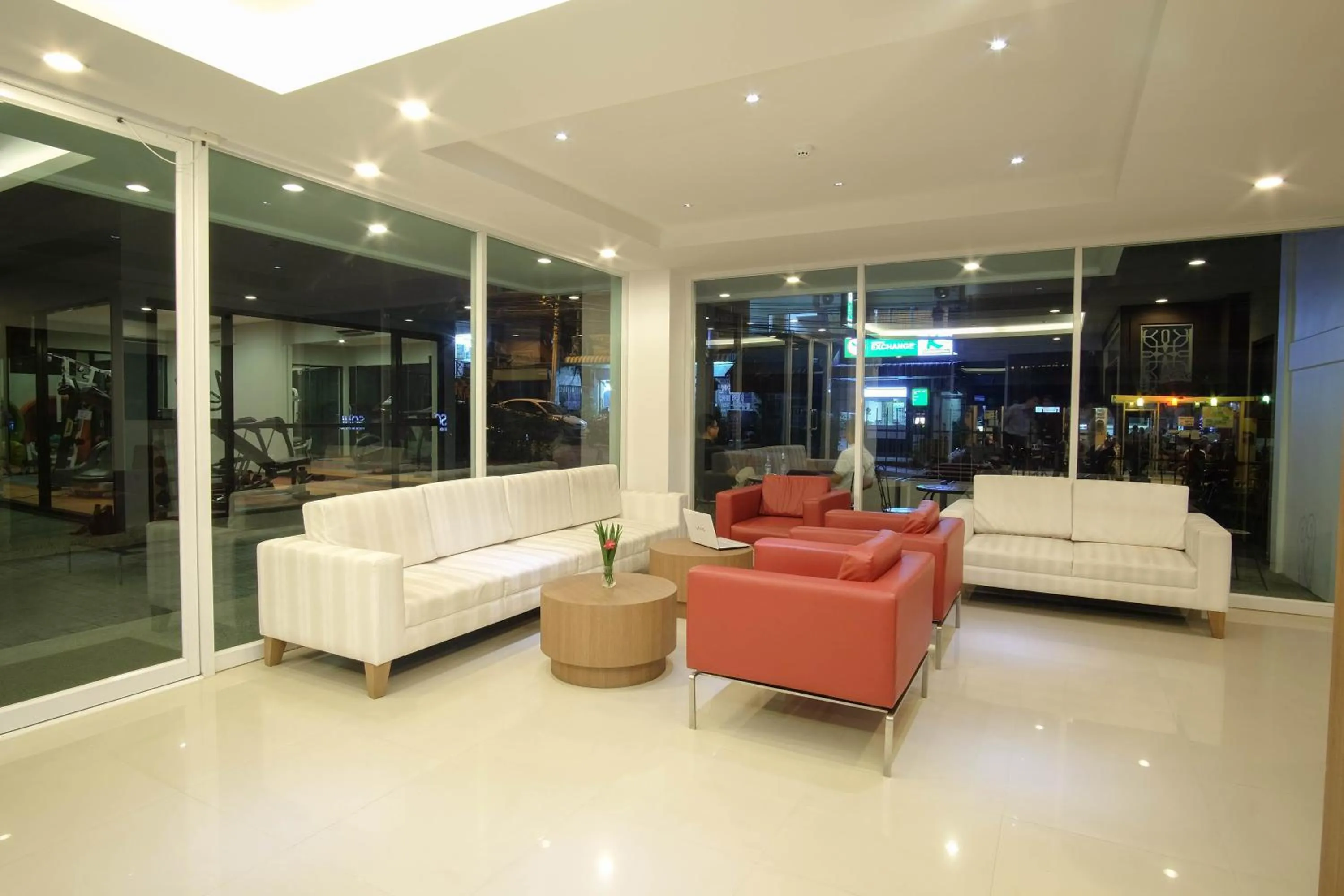 Lobby or reception in FX Hotel Pattaya