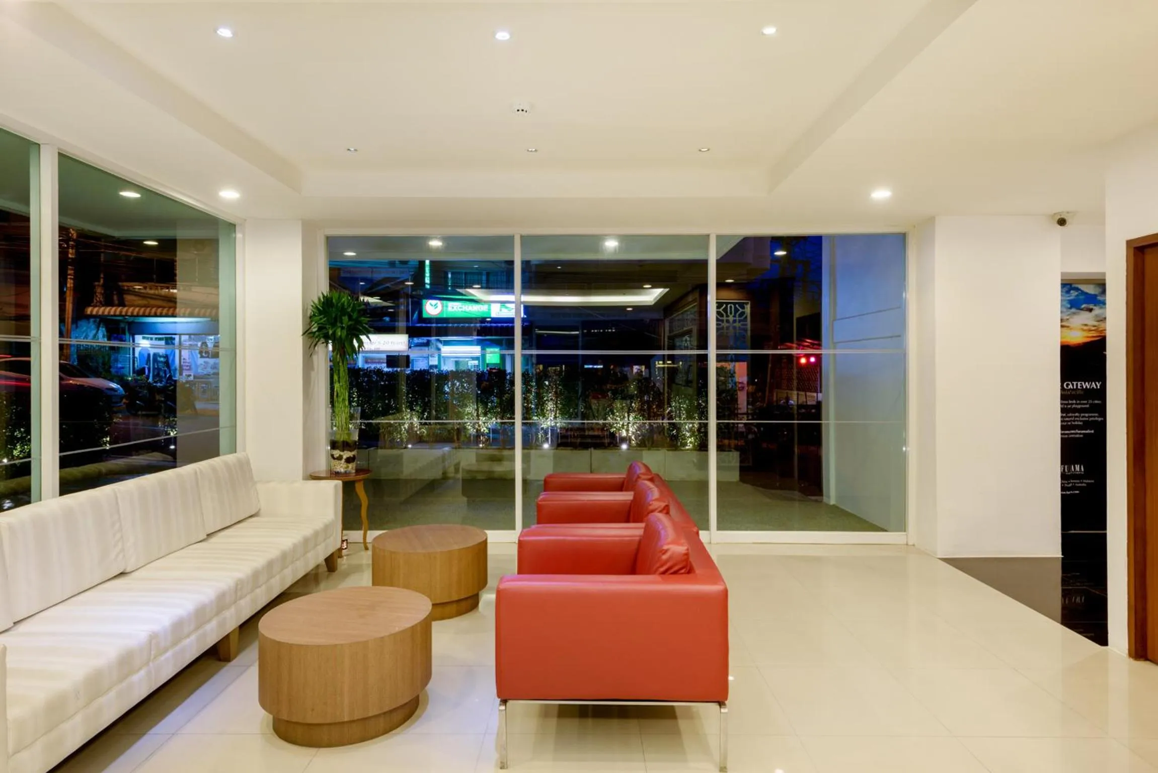 Lobby or reception in FX Hotel Pattaya