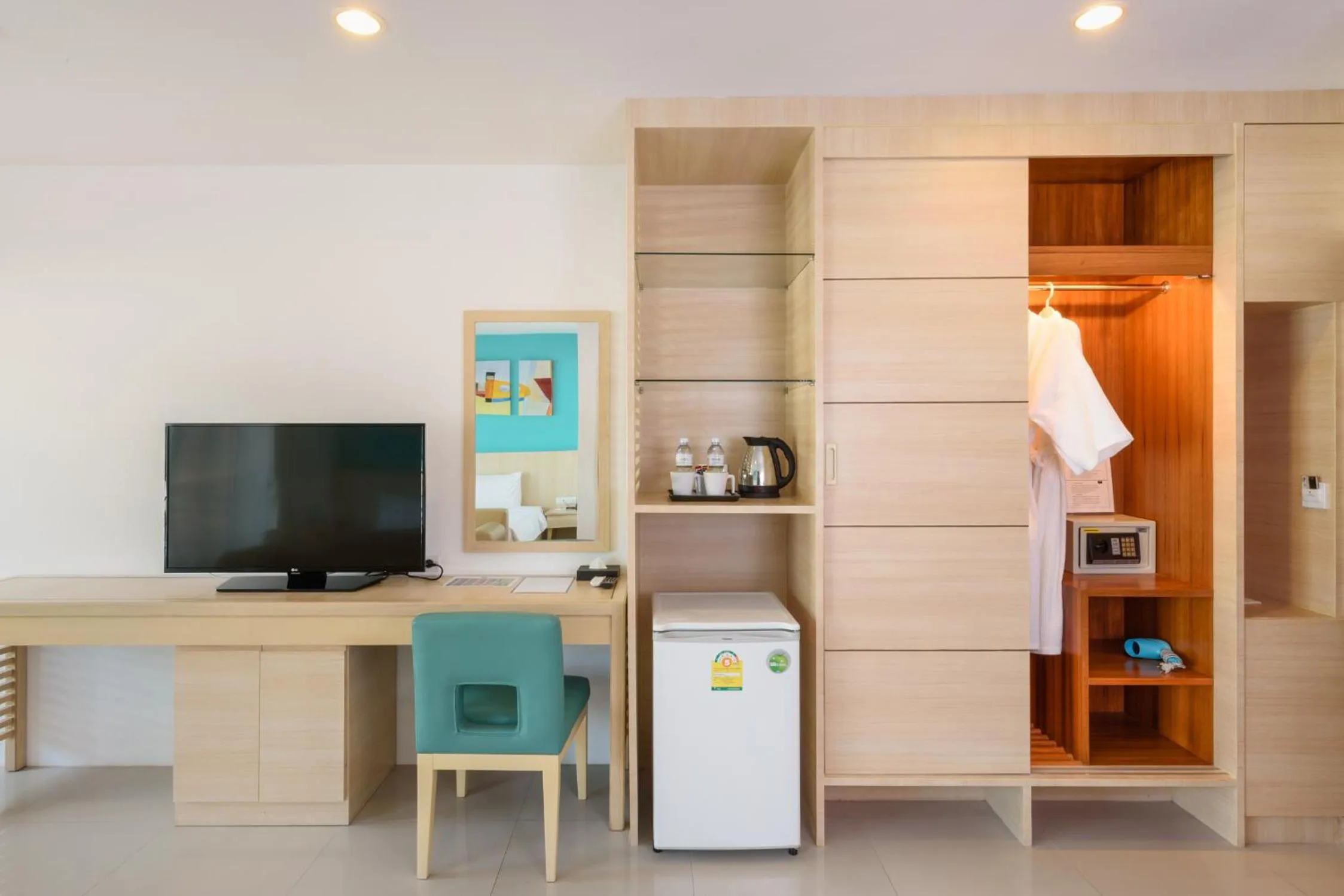 hair dresser in FX Hotel Pattaya