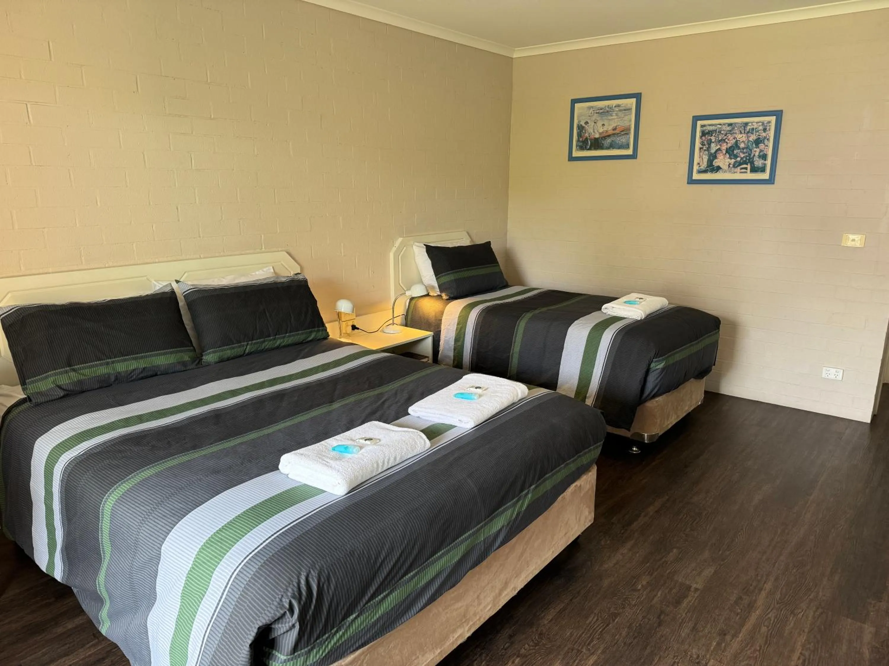 Bed in Ulladulla Harbour Motel
