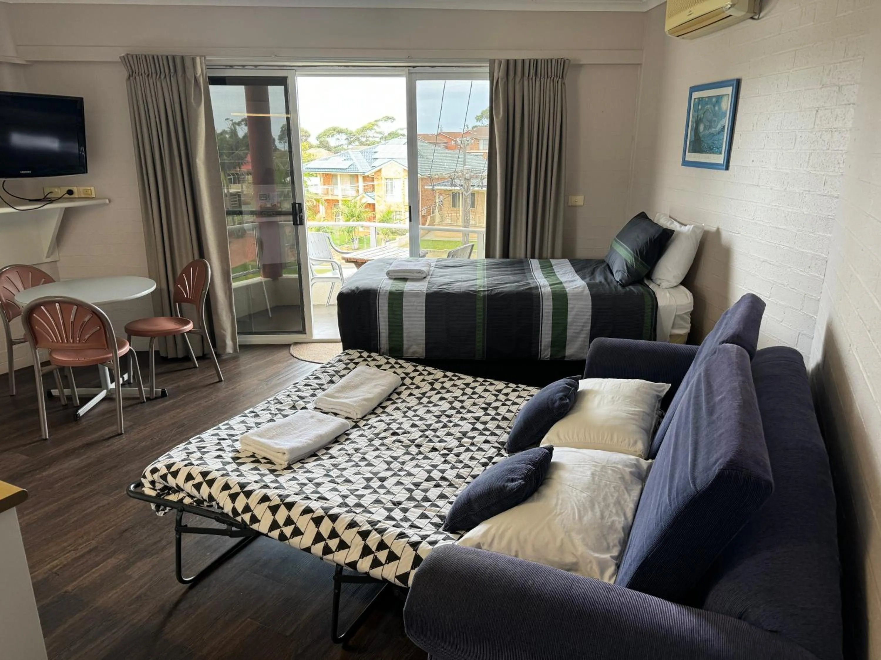 Bed in Ulladulla Harbour Motel