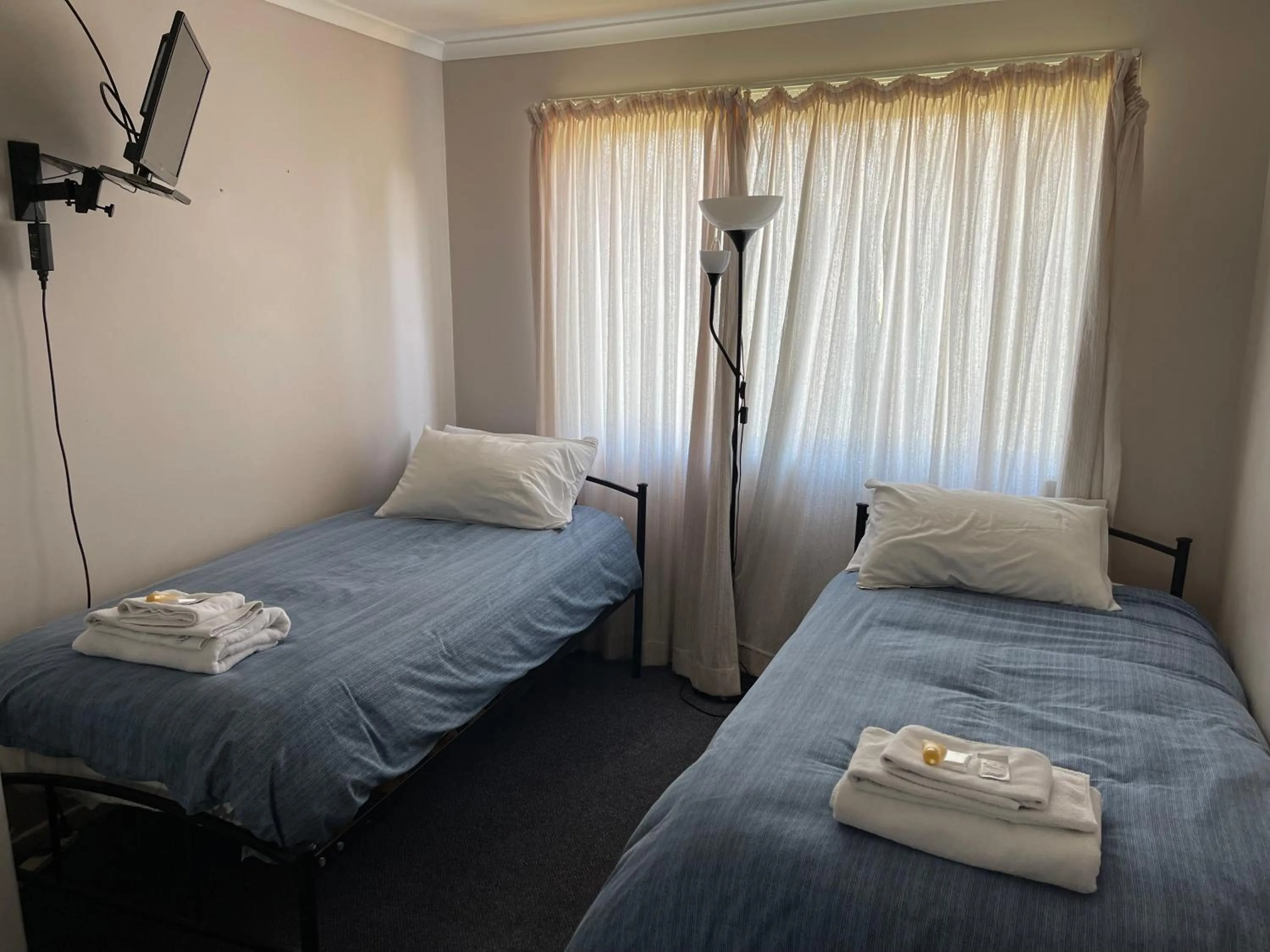 Bed in Ulladulla Harbour Motel
