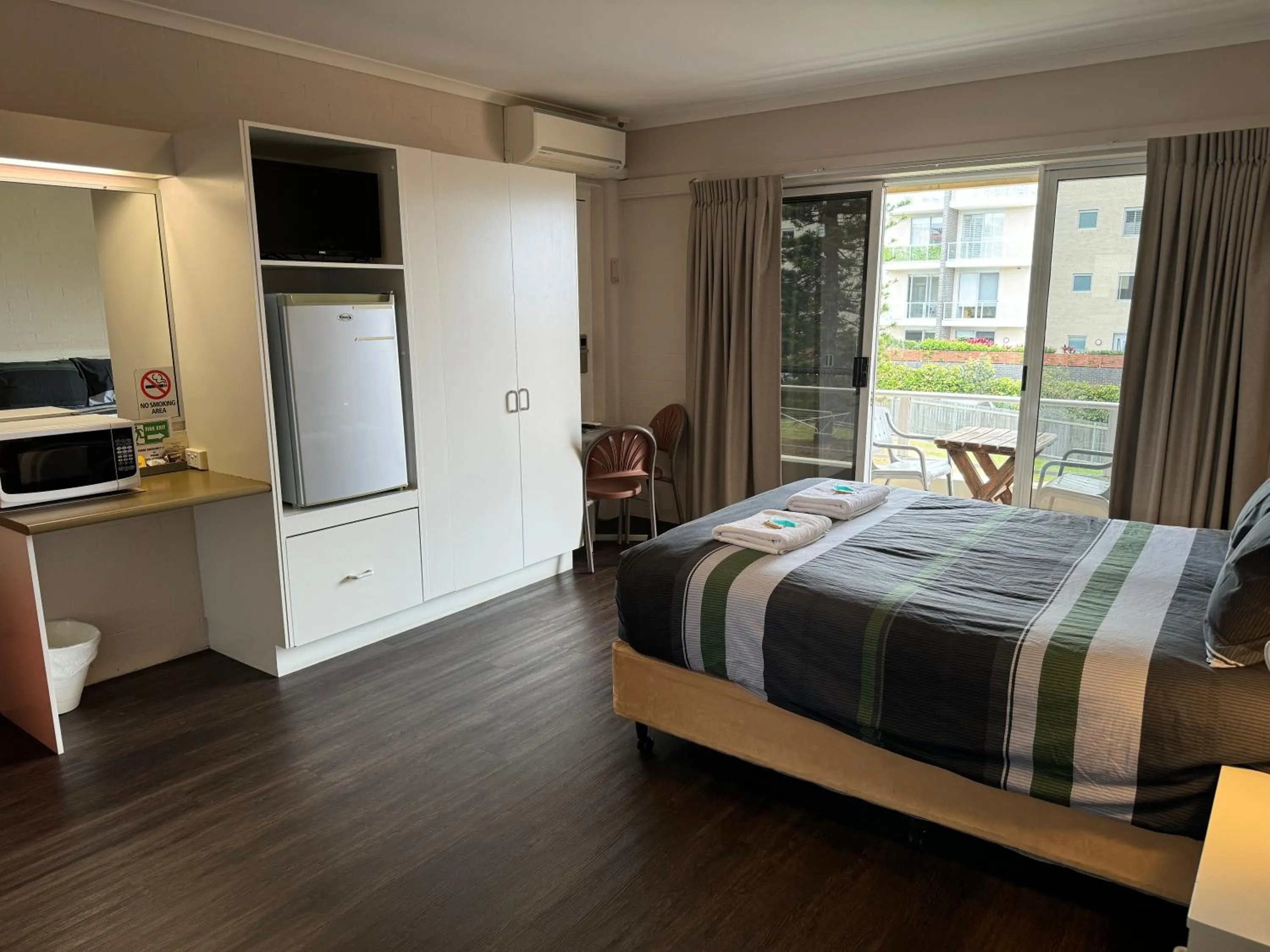 Bed in Ulladulla Harbour Motel