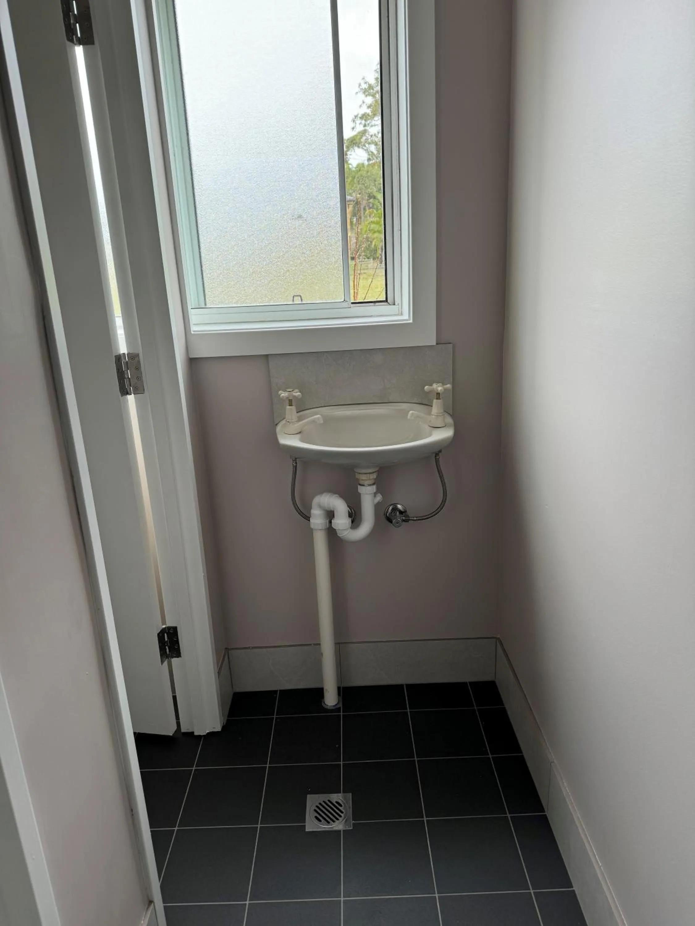 Toilet in Ulladulla Harbour Motel