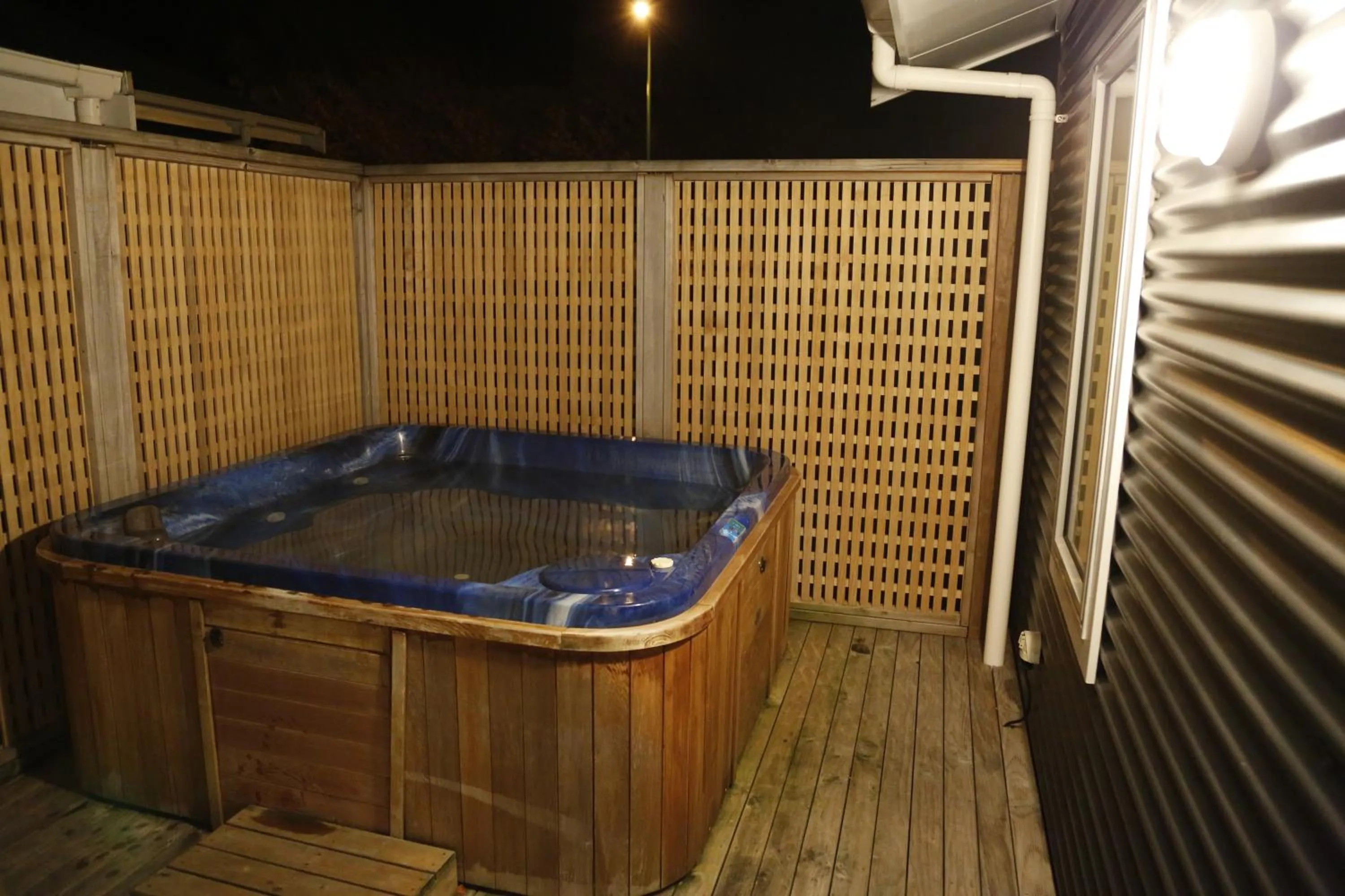 Hot Tub in Rocky Mountain Chalets Ohakune