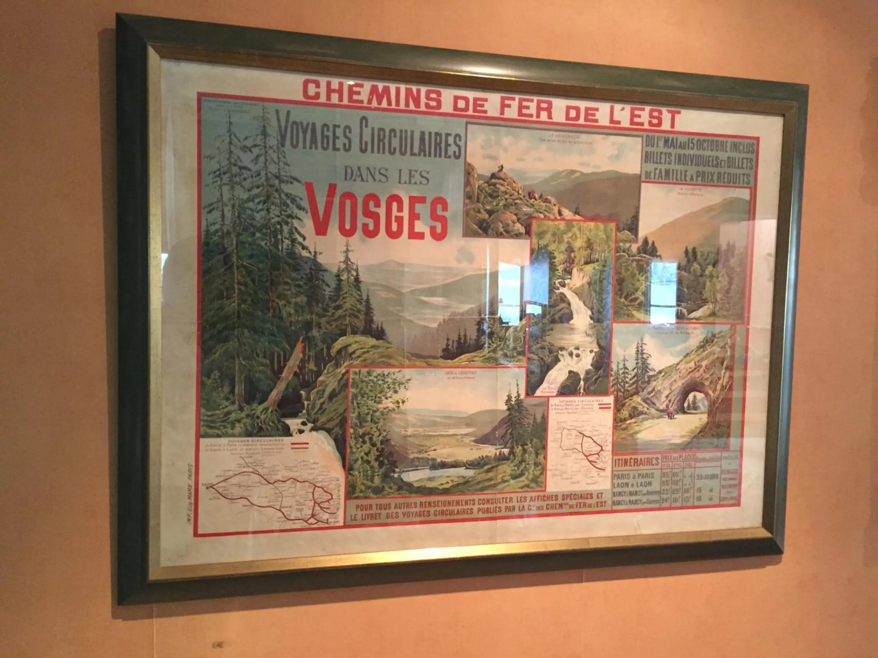 Decorative detail in Le Manoir Au Lac