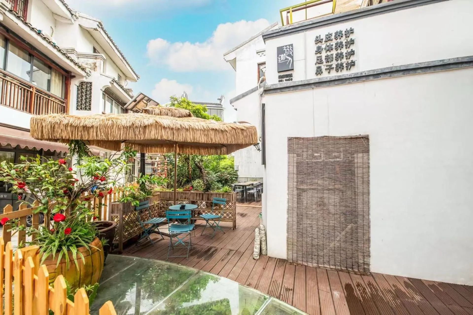 Secret Courtyard Resort Hotel