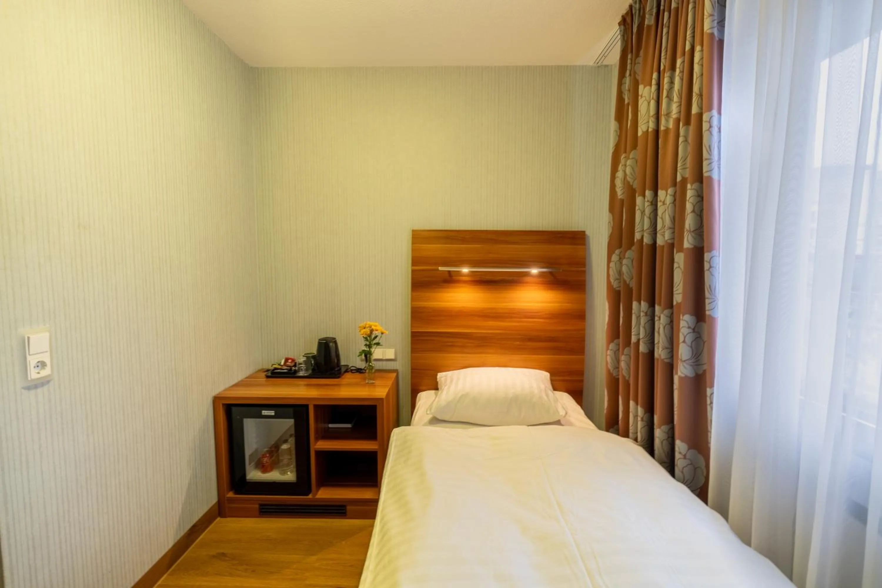 Bedroom, Bed in Hotel Karl