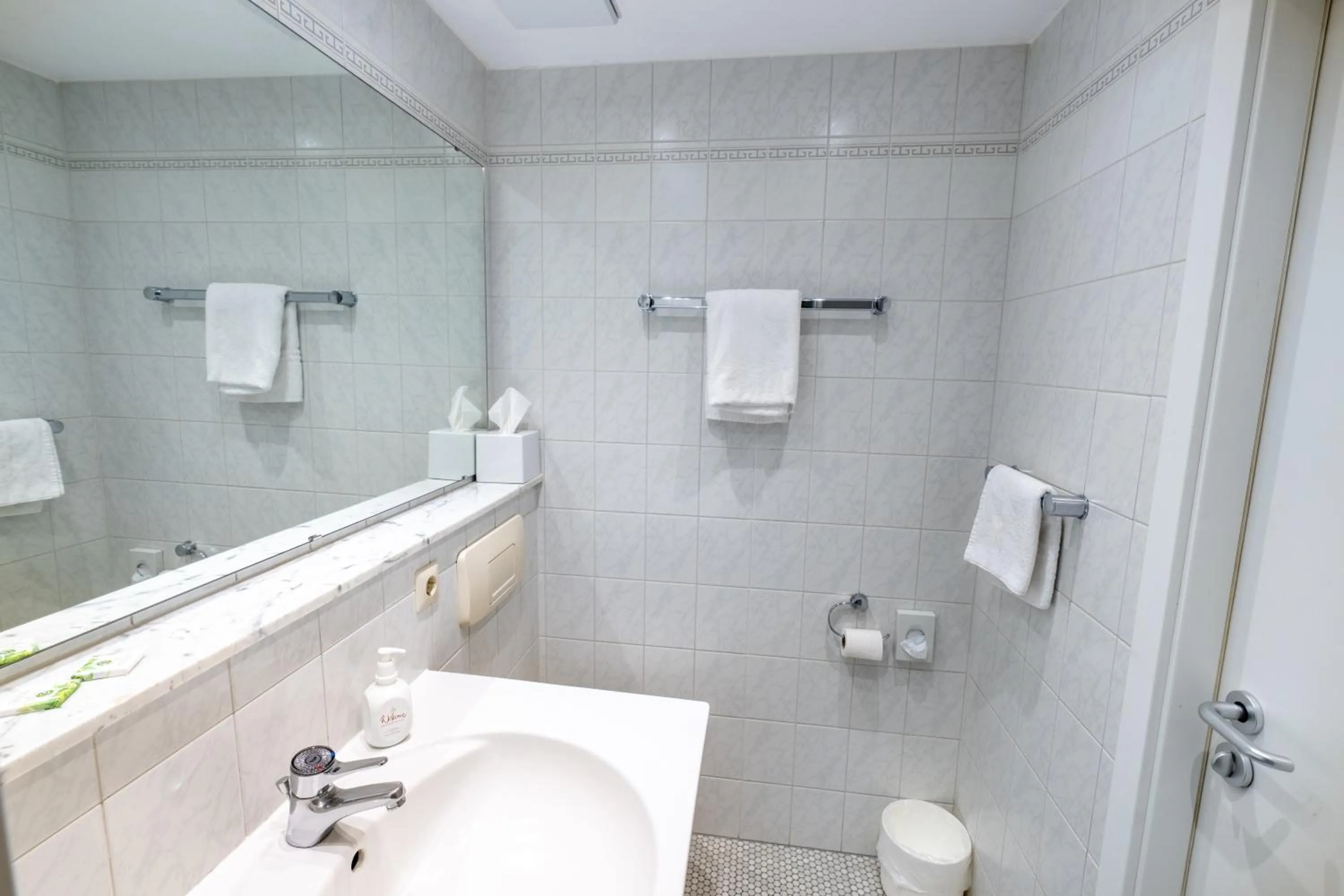 Bathroom in Hotel Karl