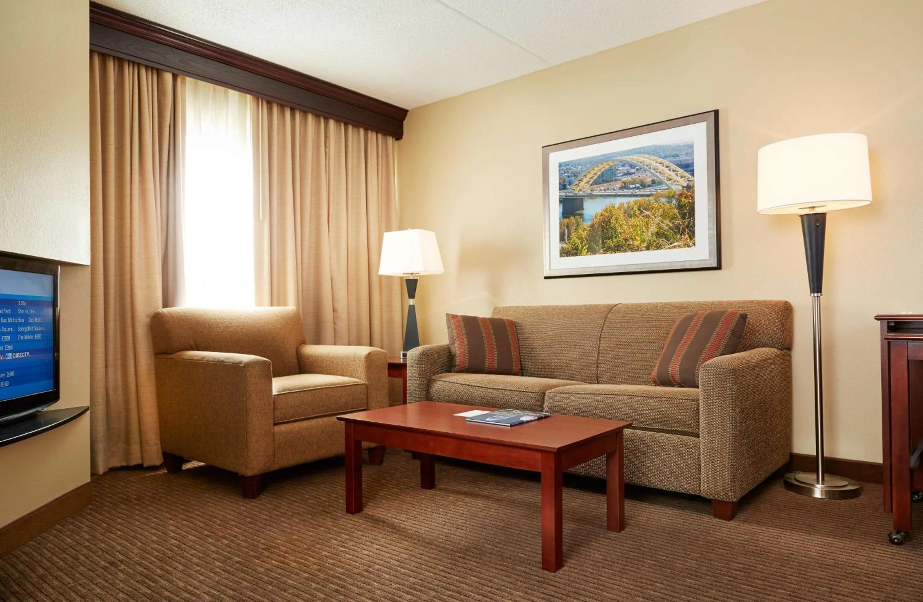 Bedroom in DoubleTree Suites by Hilton Hotel Cincinnati - Blue Ash