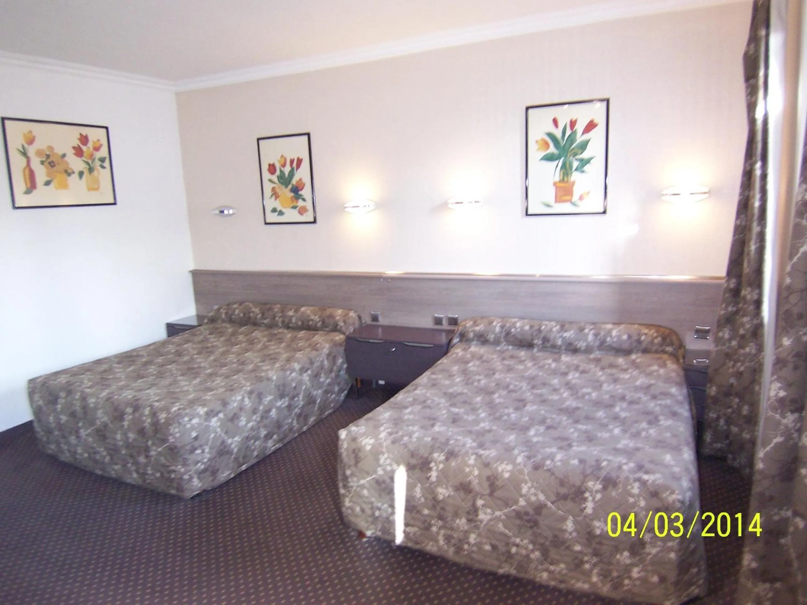 Photo of the whole room, Bed in Hôtel Du Stade