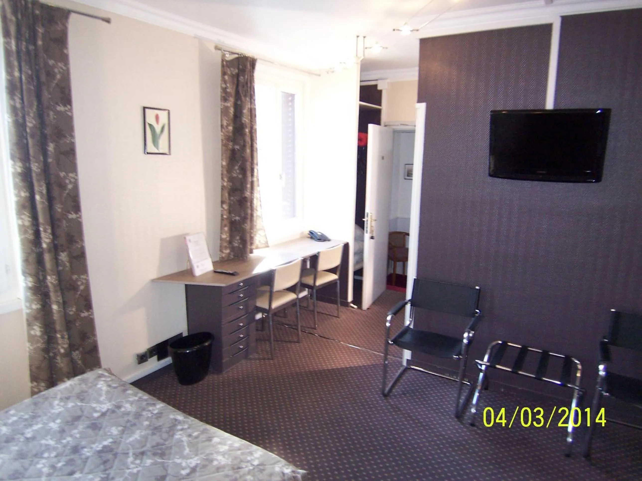 Seating area in Hôtel Du Stade