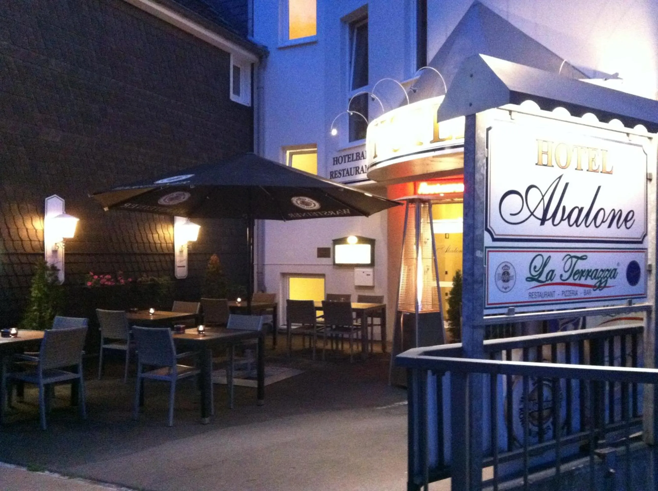 Facade/entrance in Hotel Abalone