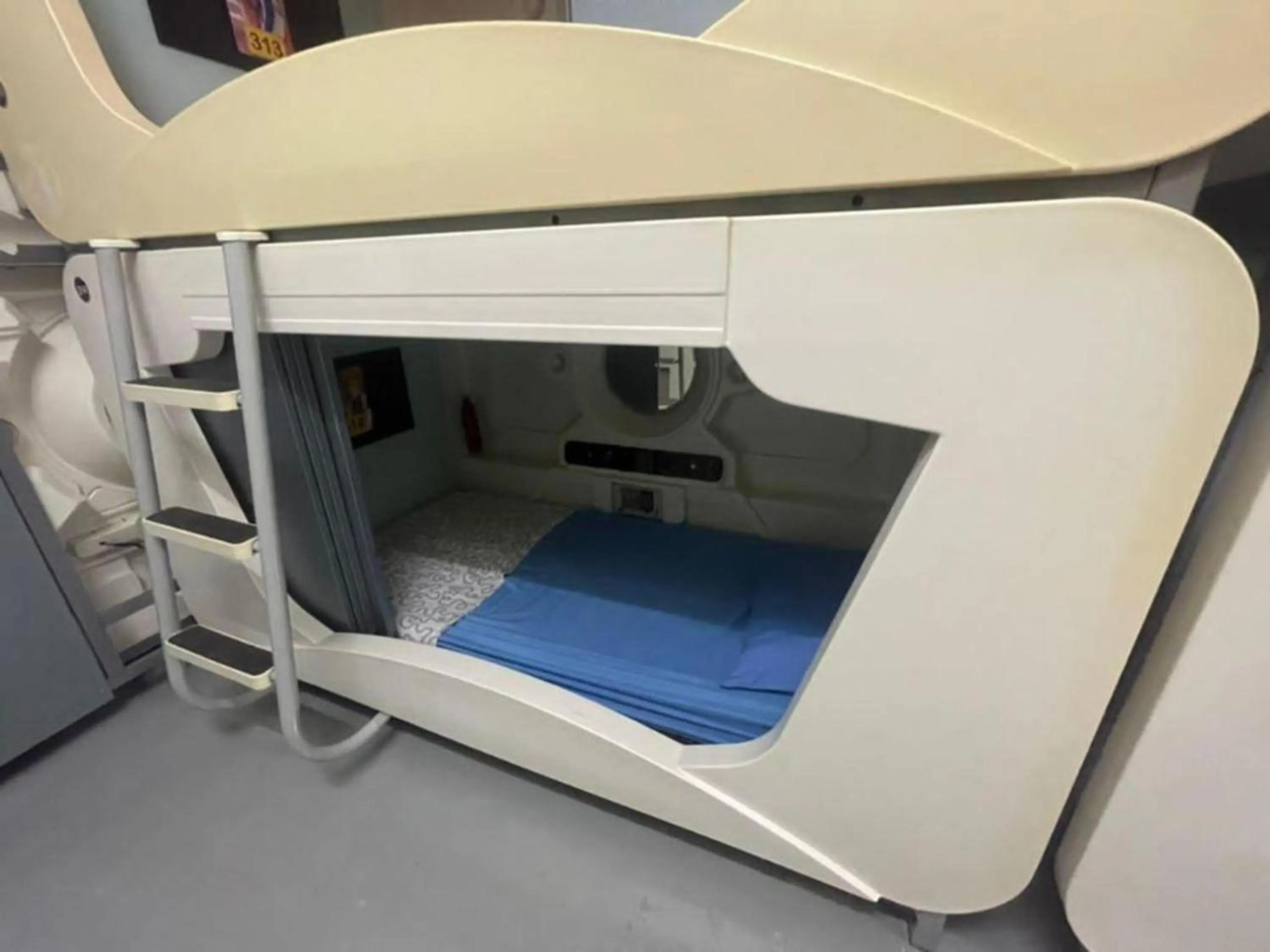bunk bed in Hotel O The Space Inn