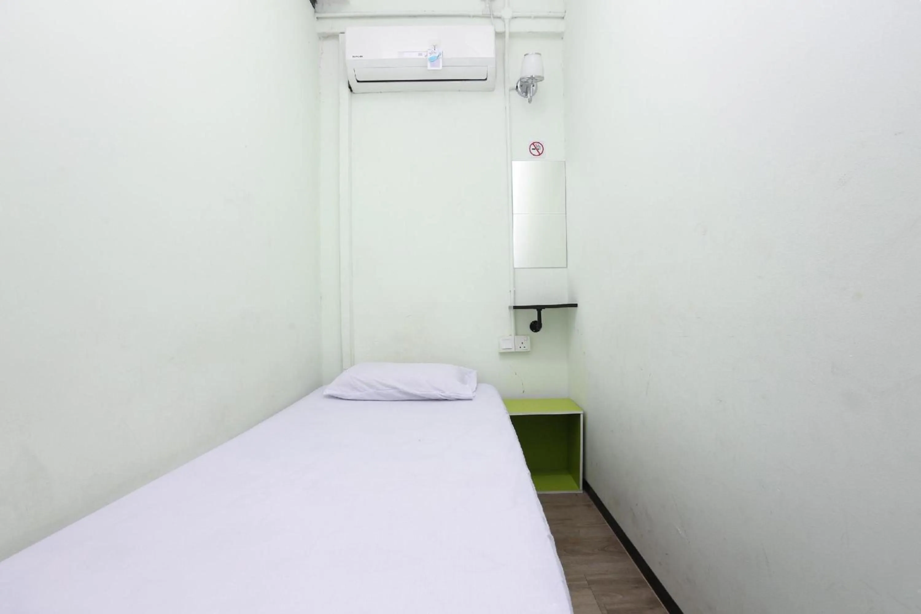 Bedroom, Bed in Hotel O The Space Inn