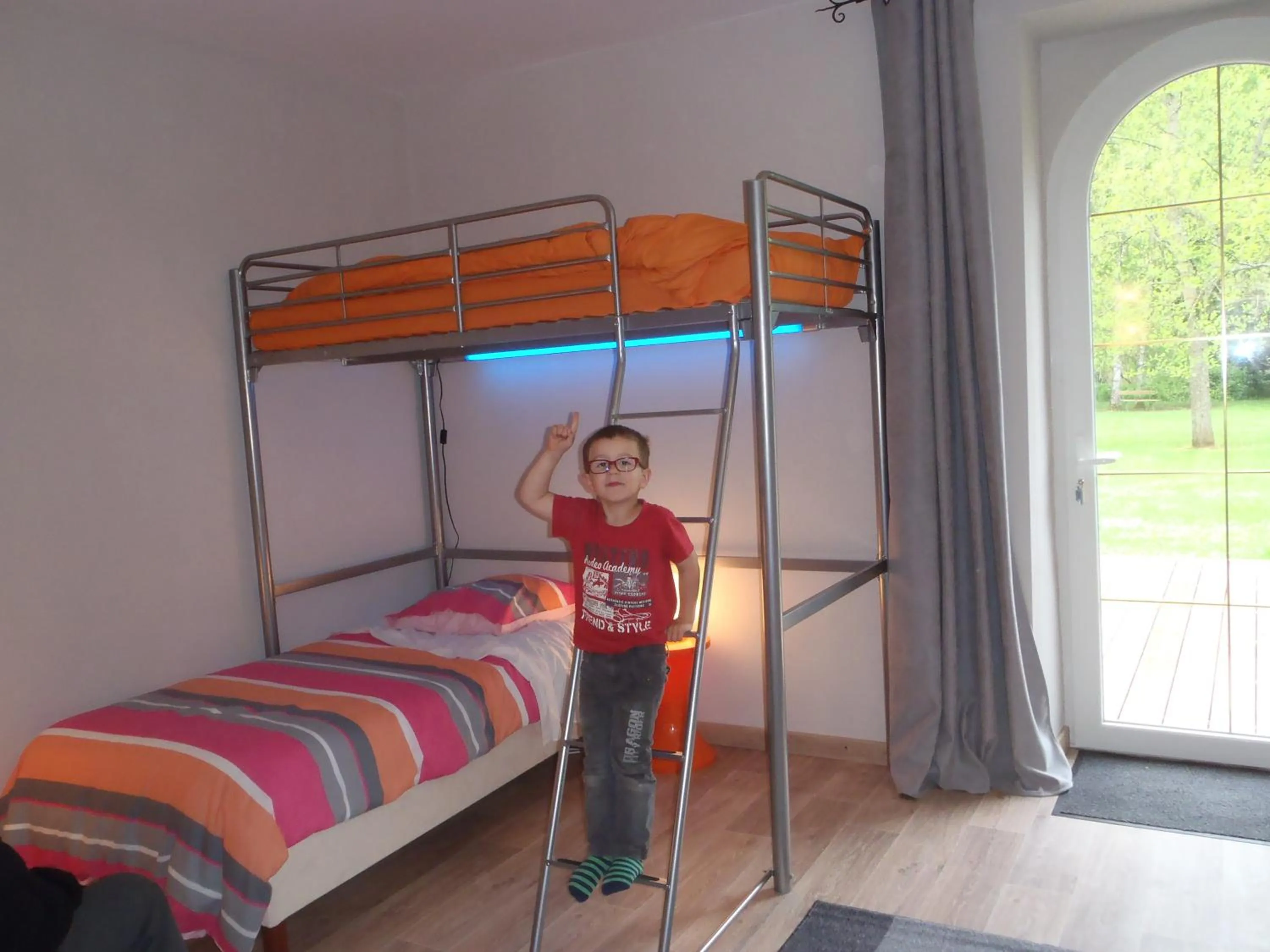bunk bed in Chambres D'hôtes Du Domaine De Jacquelin