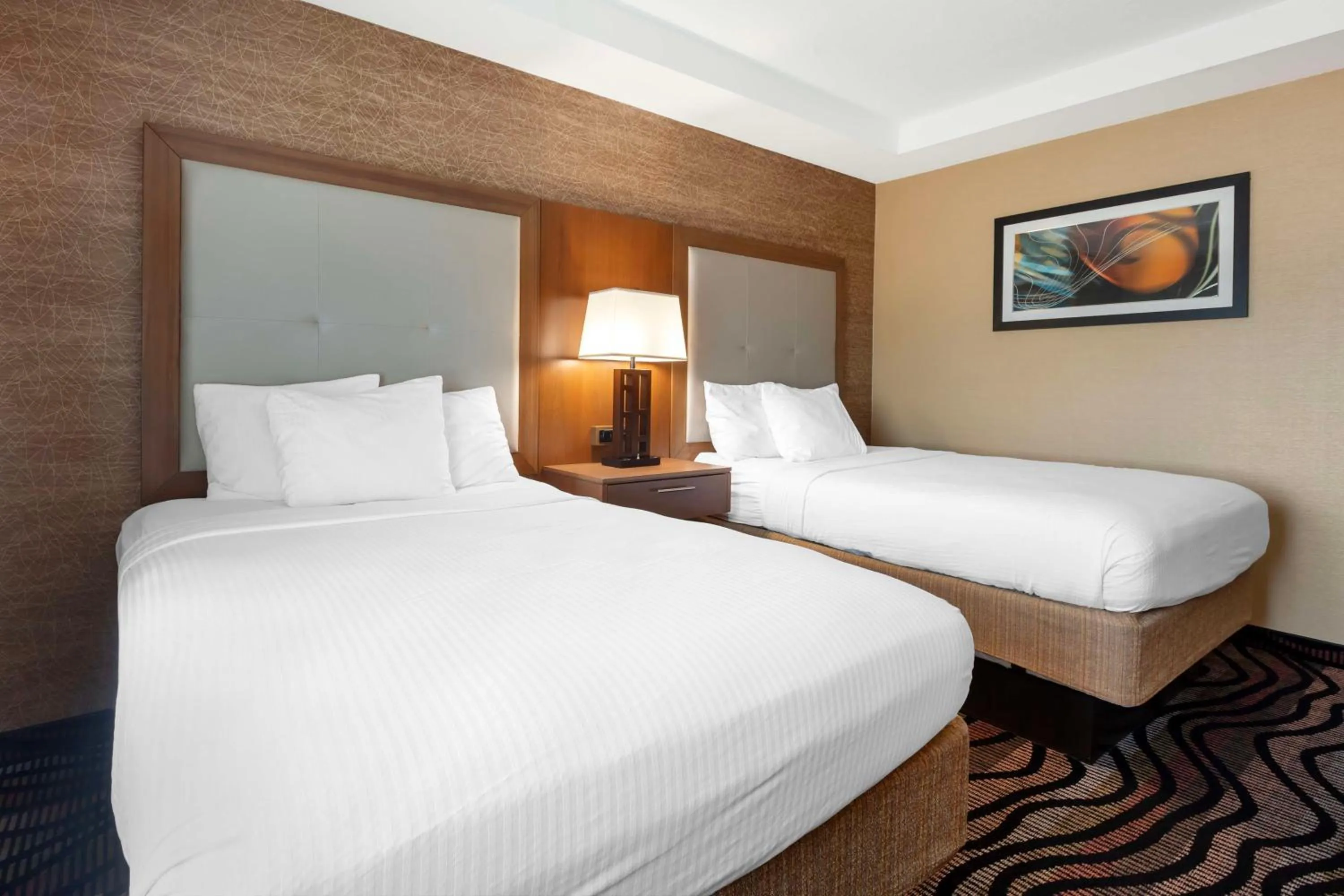 Bedroom, Bed in Best Western Summit Inn