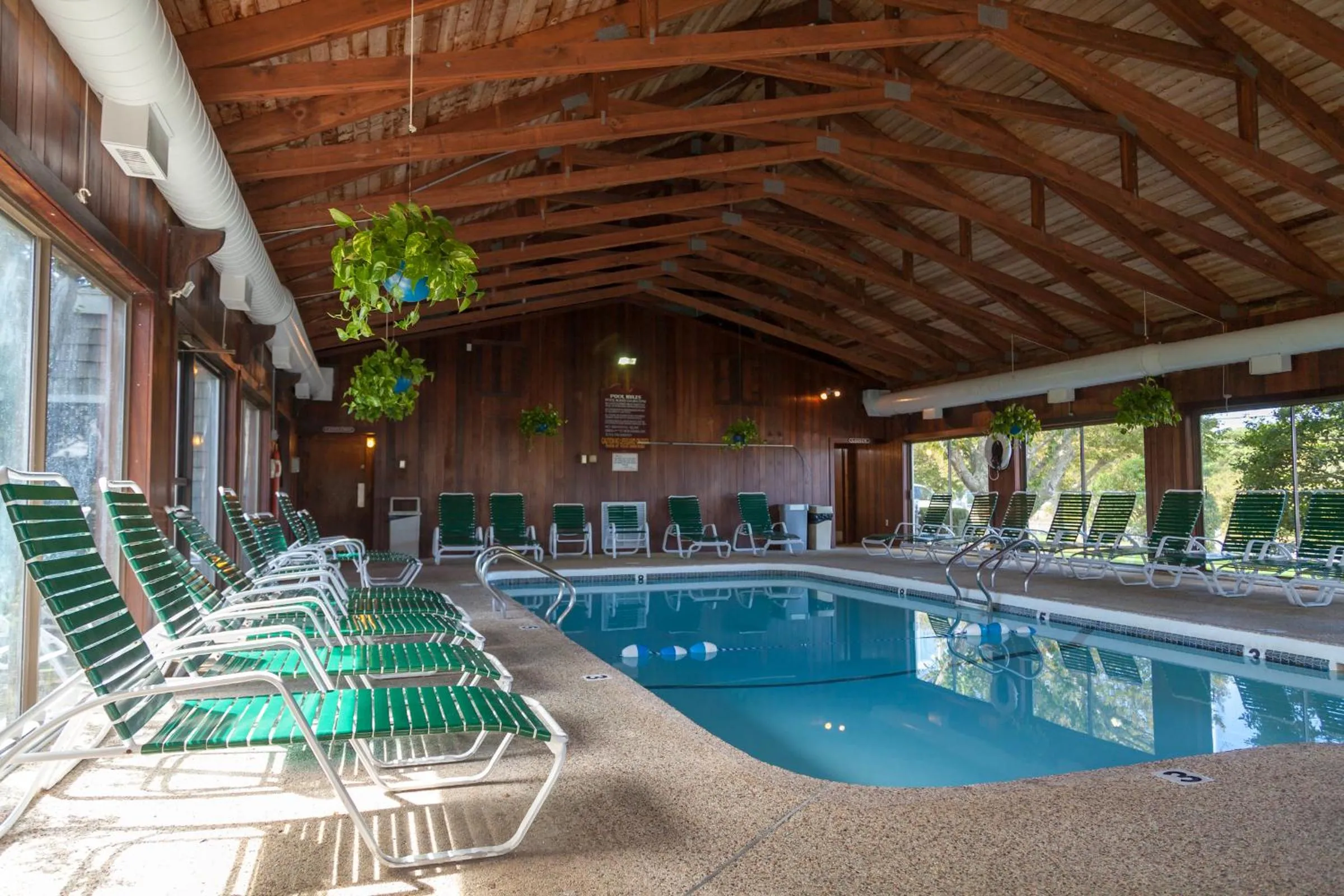 Swimming pool in Riviera Beach Resort