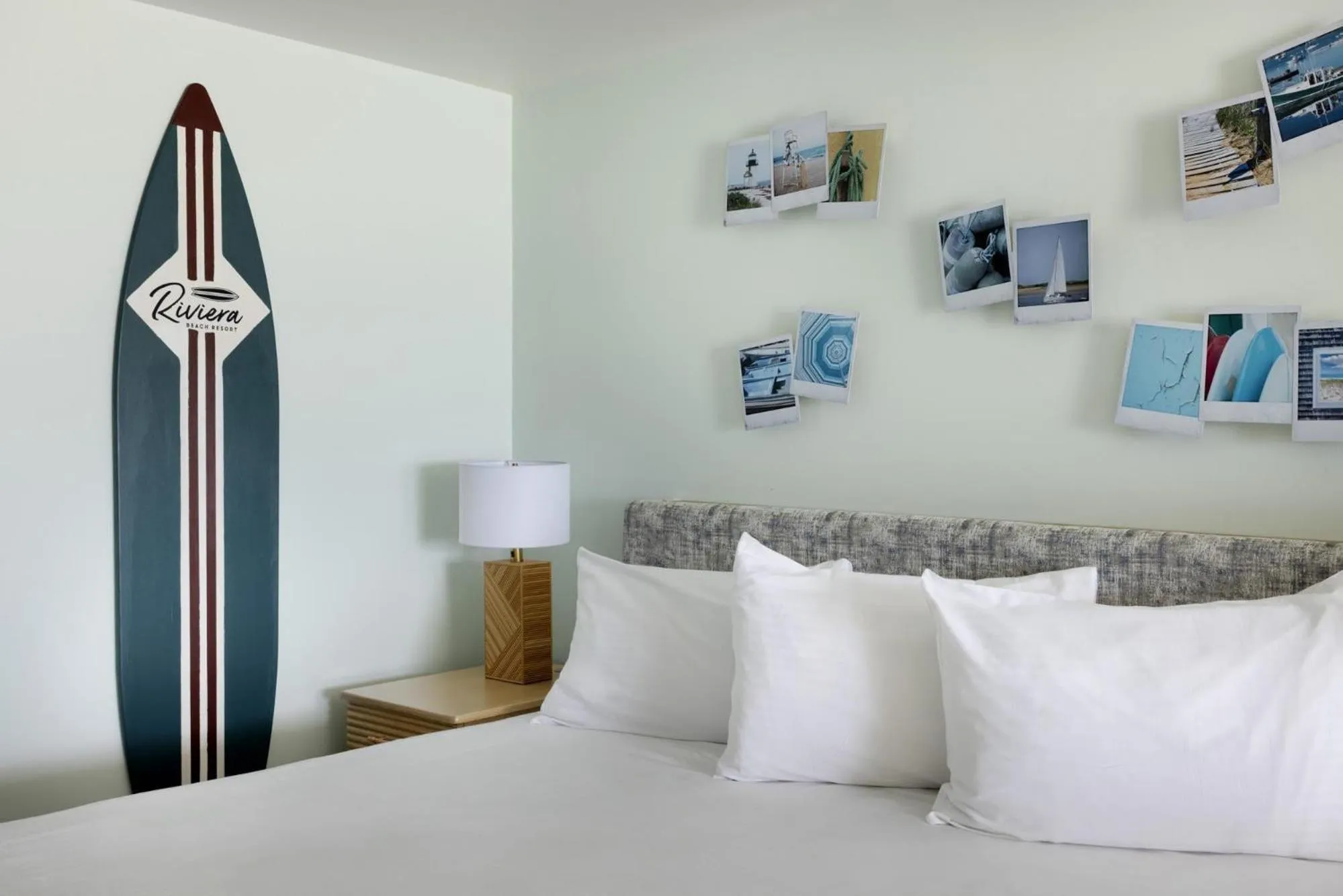 Bedroom, Bed in Riviera Beach Resort