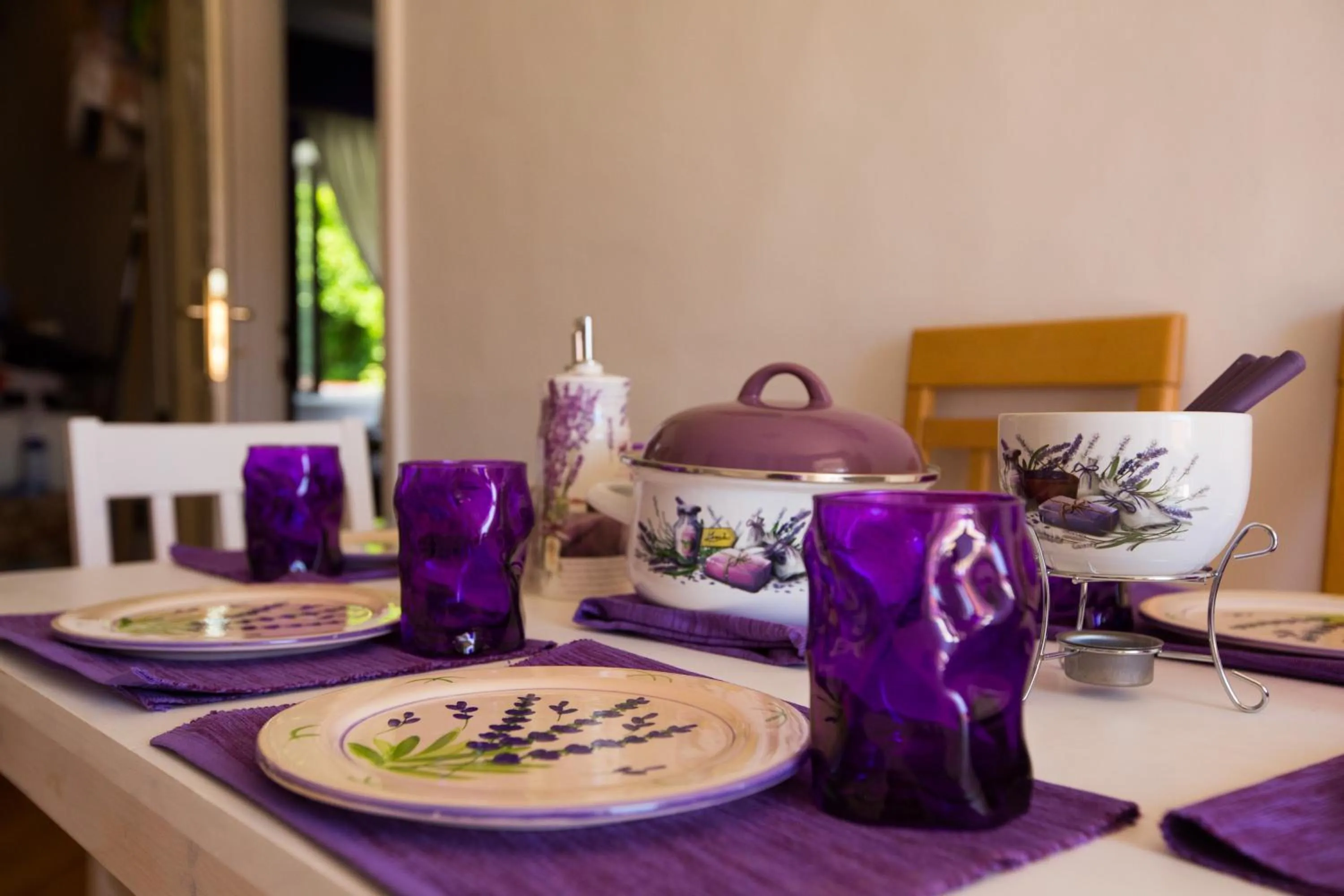Communal kitchen in Guest House Gugily