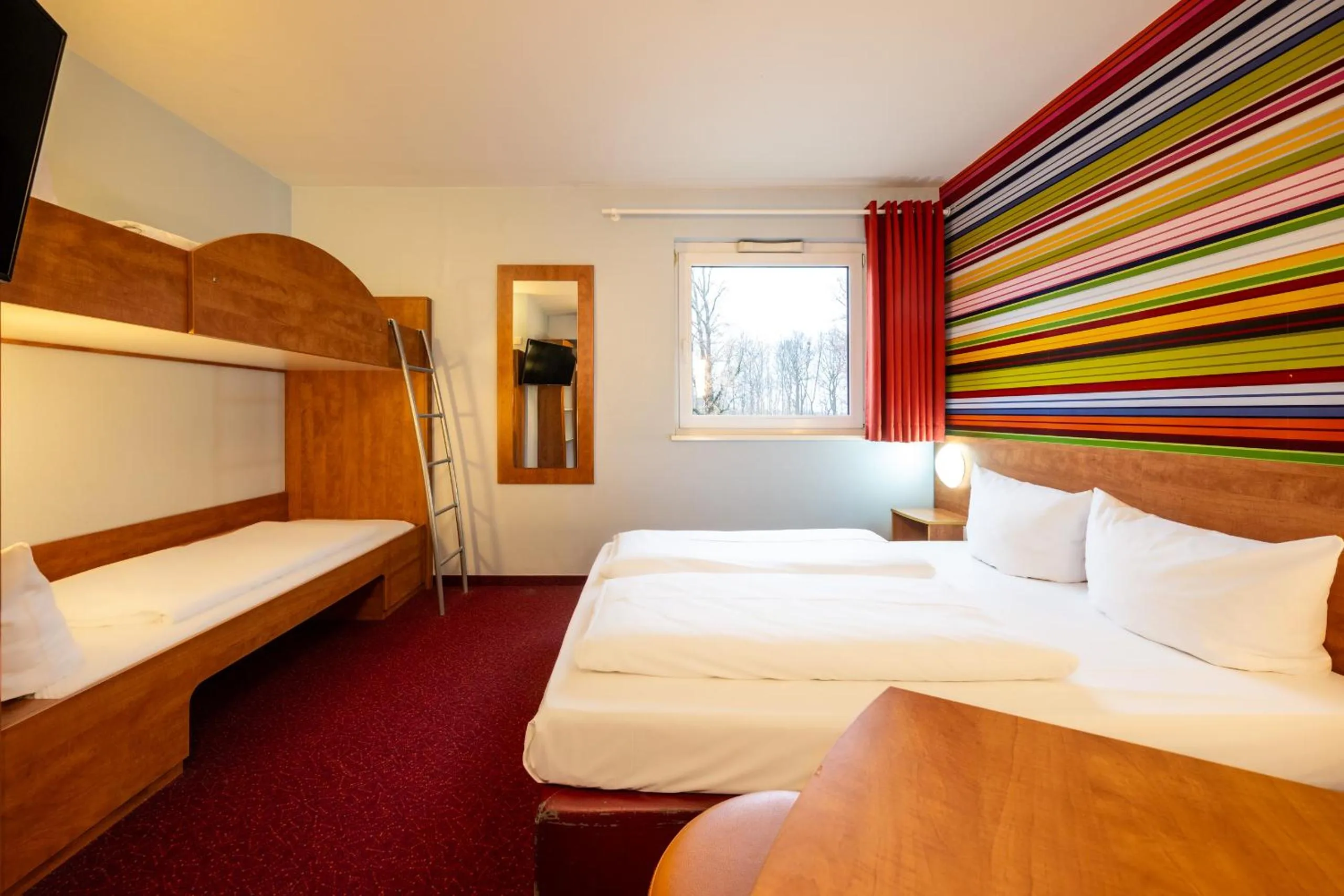 Photo of the whole room, Bed in Hotel Rhynern Nord