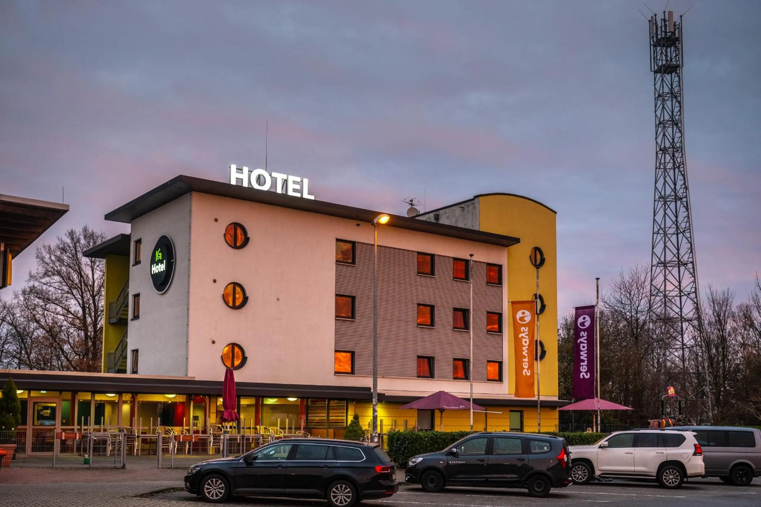 Facade/entrance in Hotel Rhynern Nord
