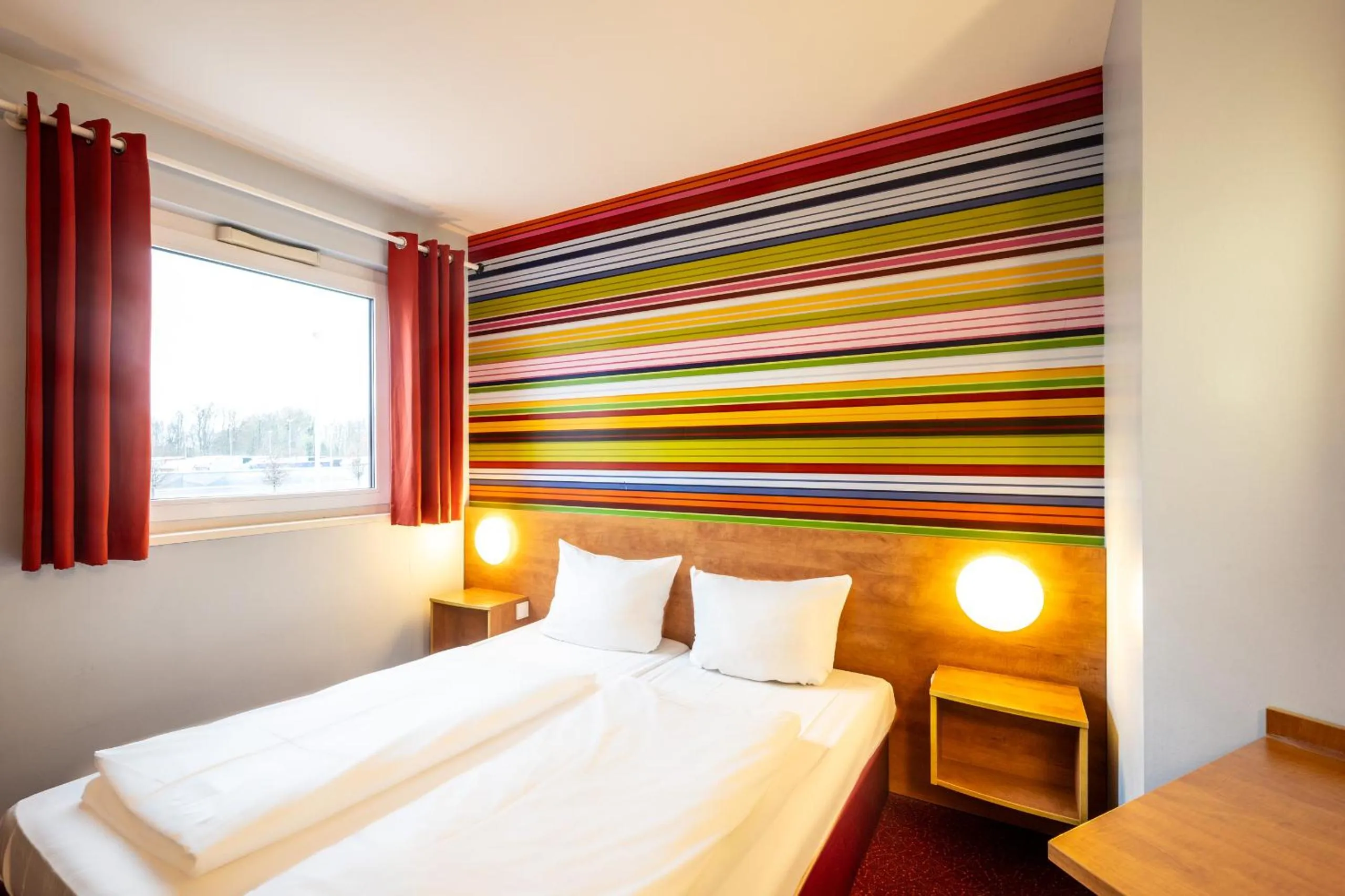 Photo of the whole room, Bed in Hotel Rhynern Nord