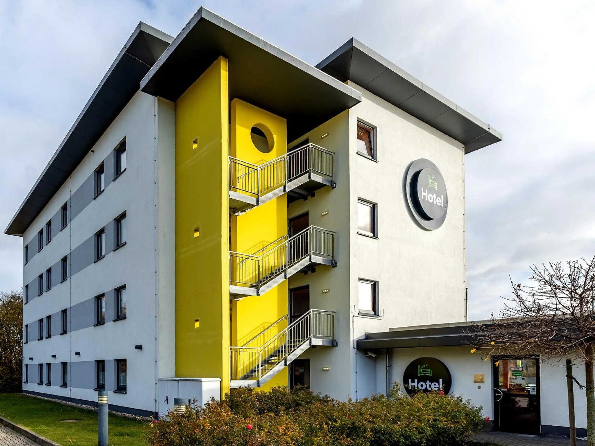 Property building in Hotel Rhynern Nord
