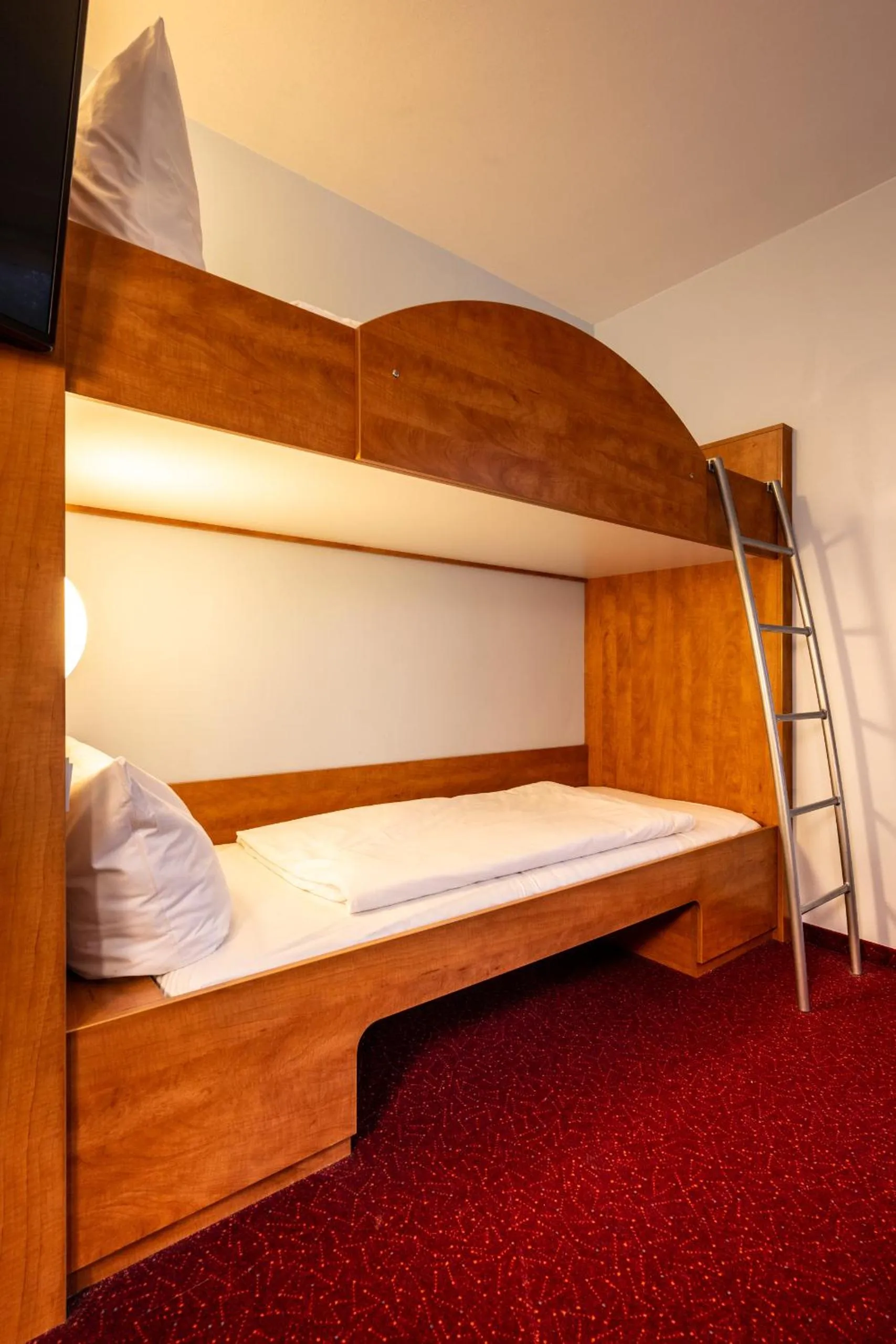 Photo of the whole room, Bed in Hotel Rhynern Nord