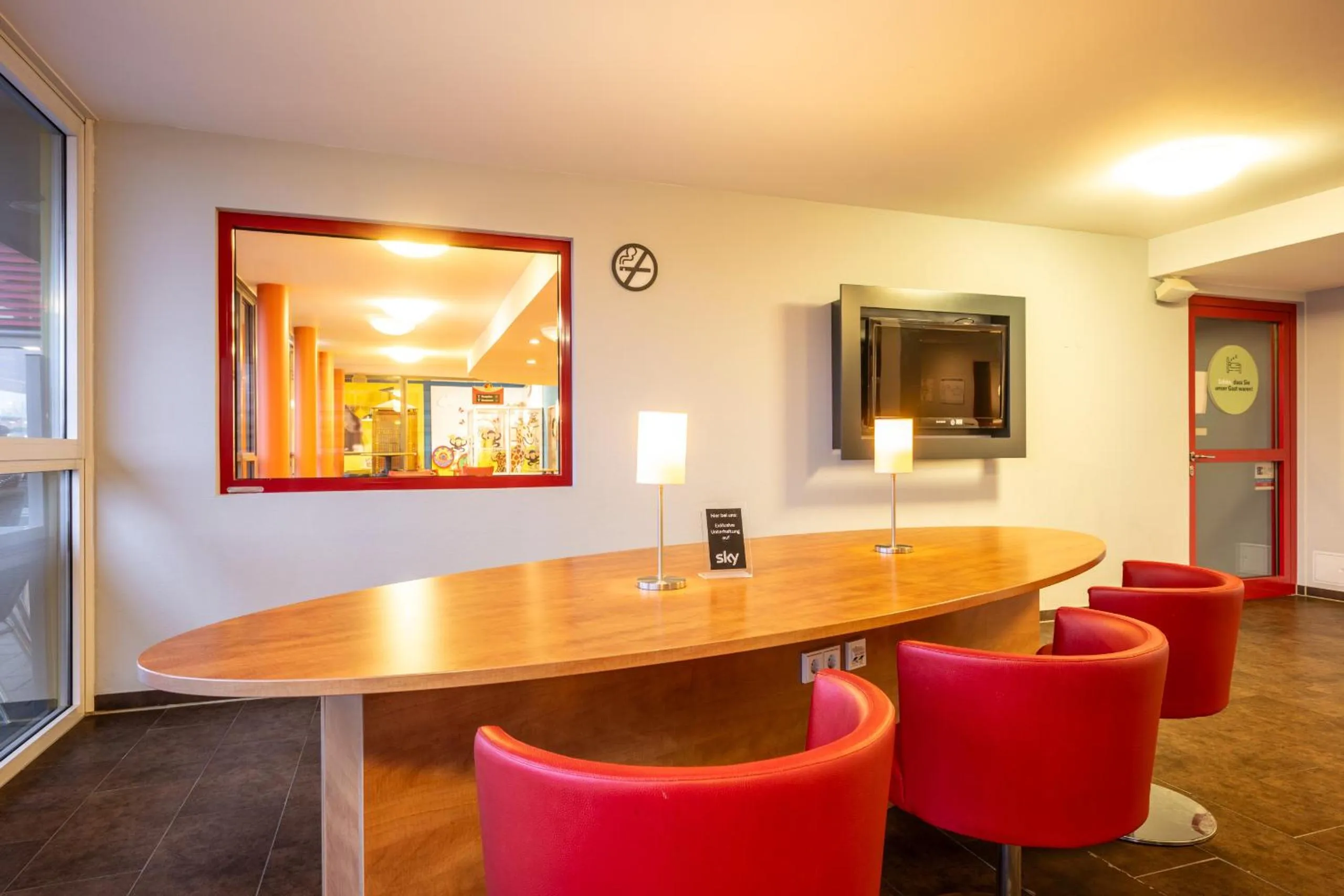 Lobby or reception in Hotel Rhynern Nord