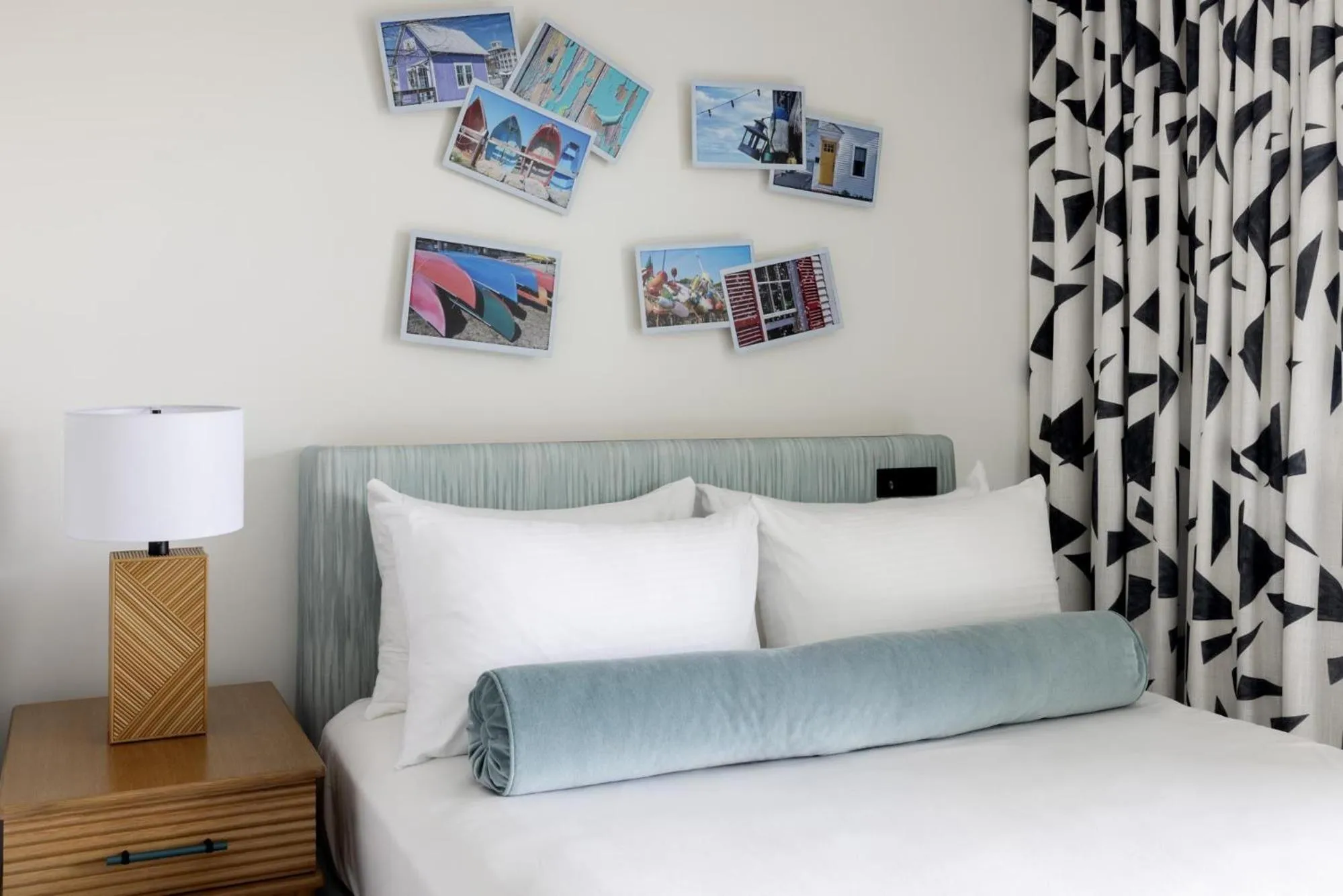 Bedroom, Bed in Red Jacket Beach Resort