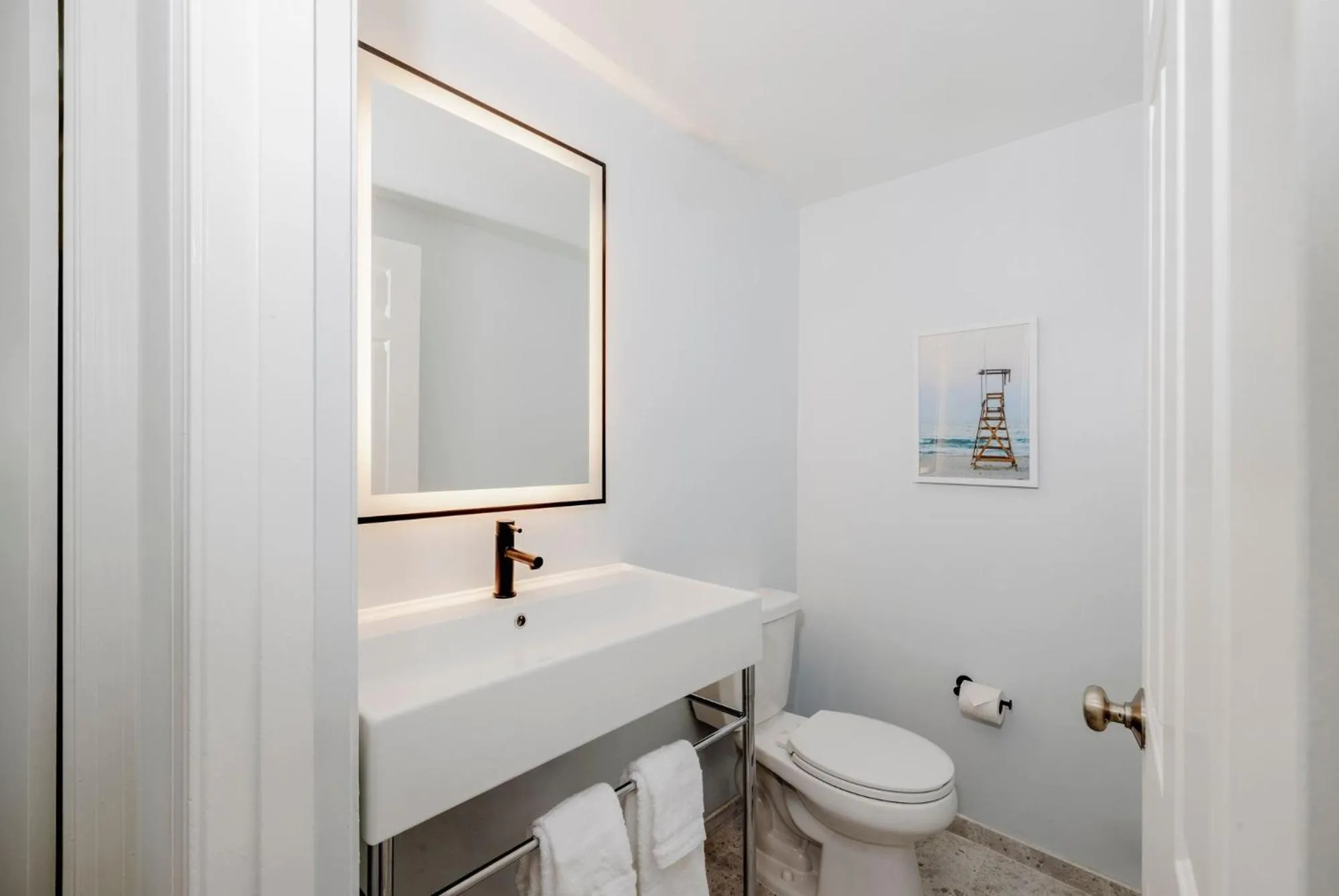 Bathroom in Red Jacket Beach Resort