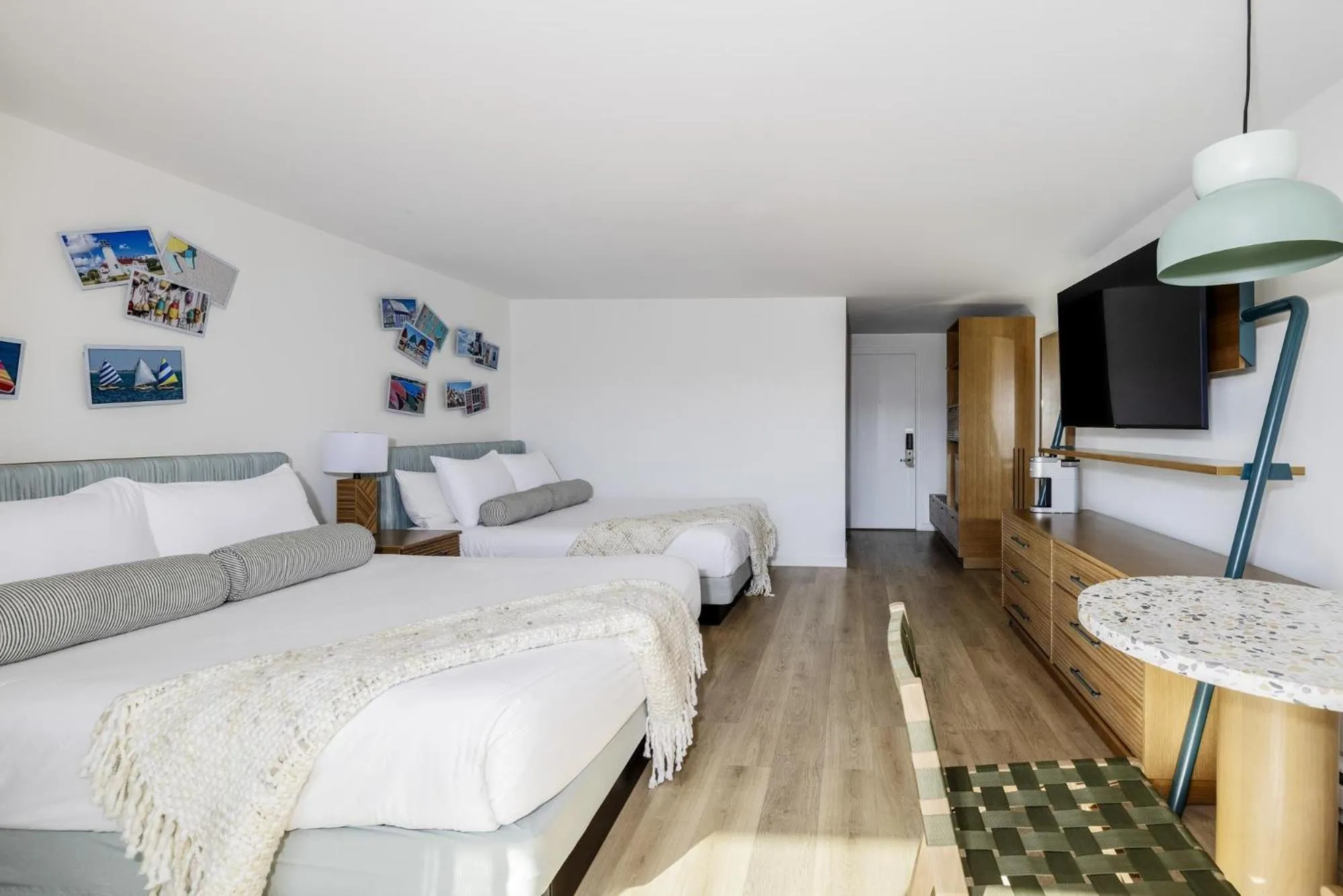 Bedroom, Bed in Red Jacket Beach Resort