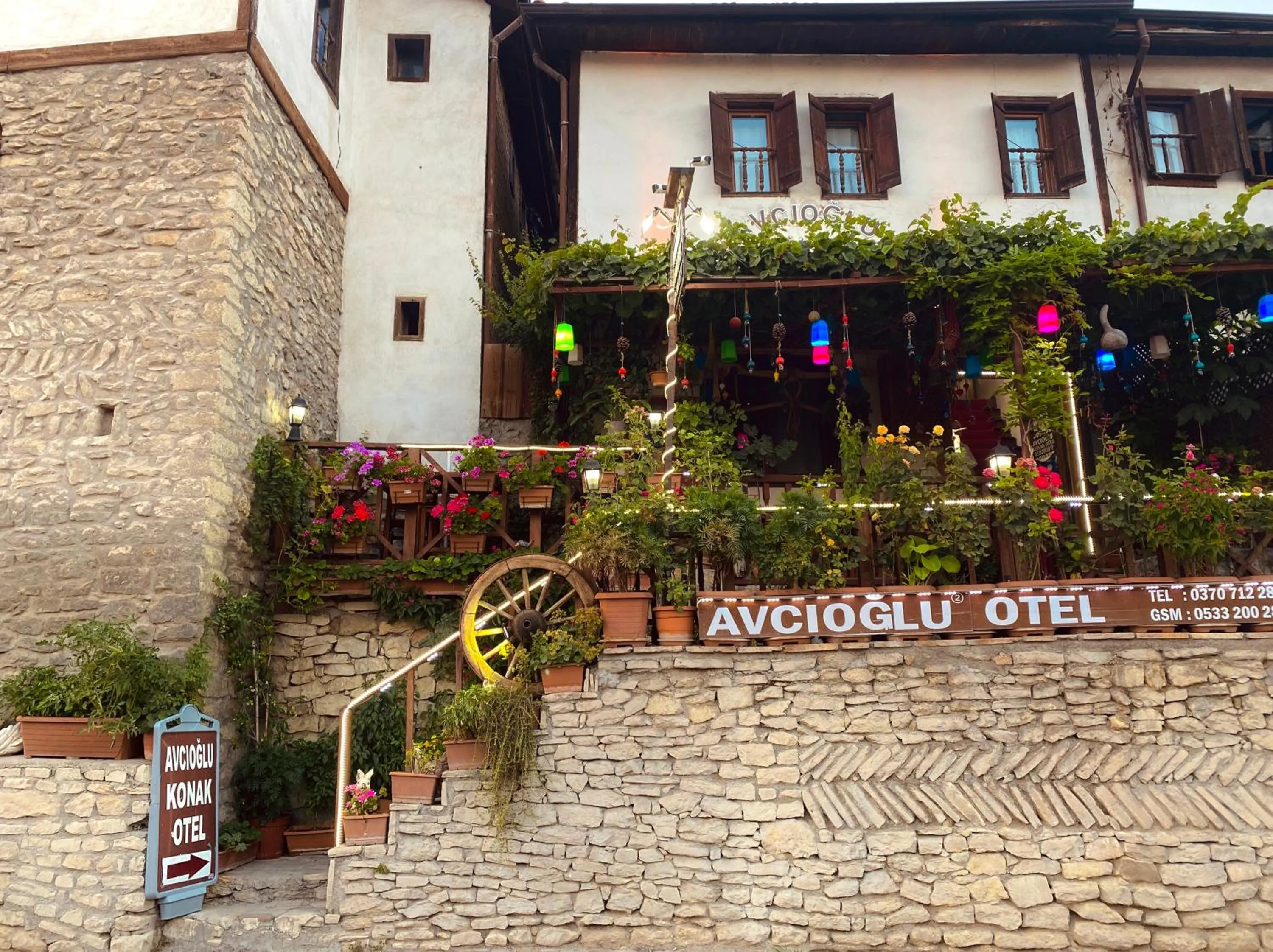 Property building in Avcıoğlu Konak Otel