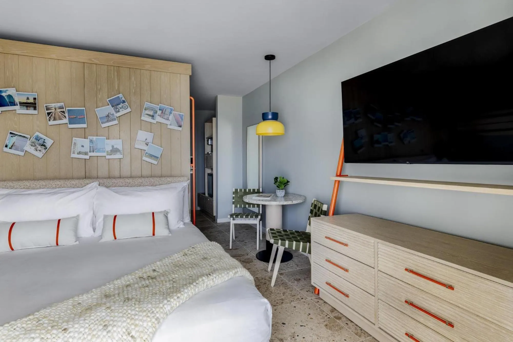 Bedroom, Bed in Blue Water Resort