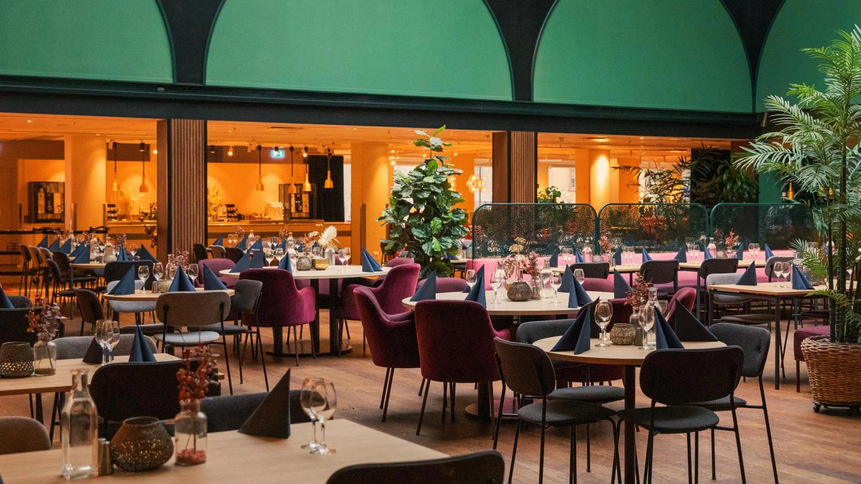 Restaurant/places to eat in Gothia Towers & Upper House