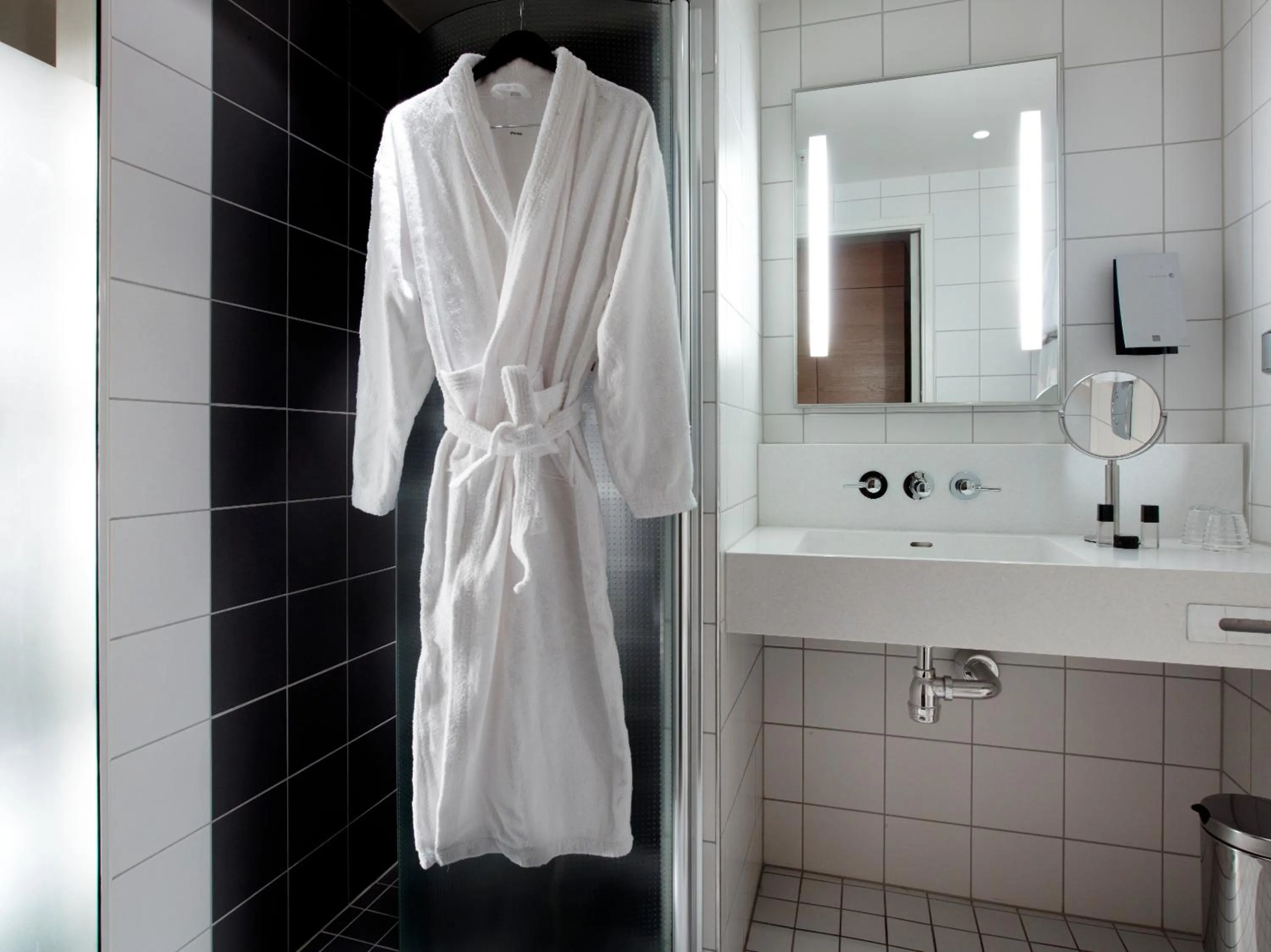 Shower in Gothia Towers & Upper House