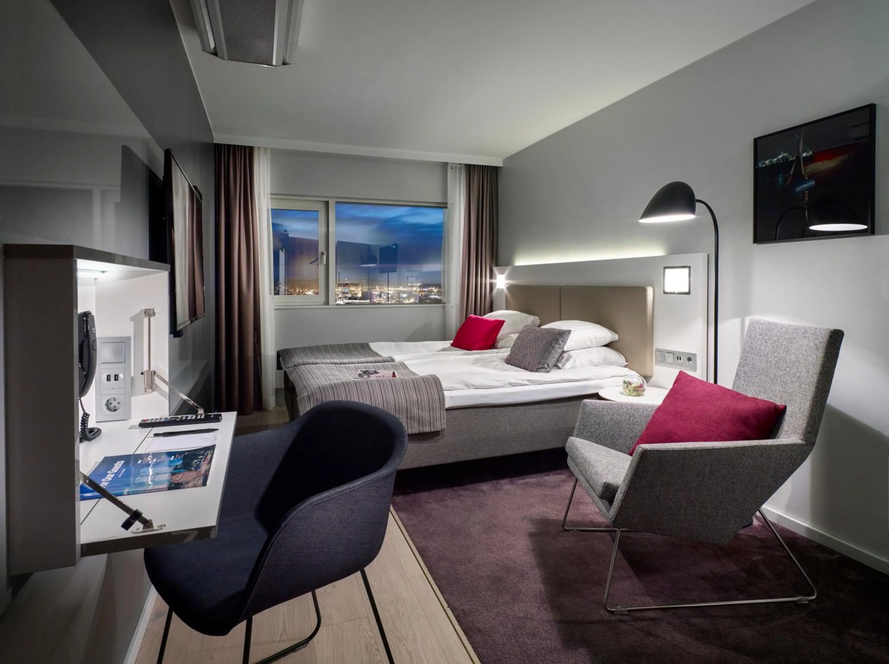 Bedroom, Bed in Gothia Towers & Upper House