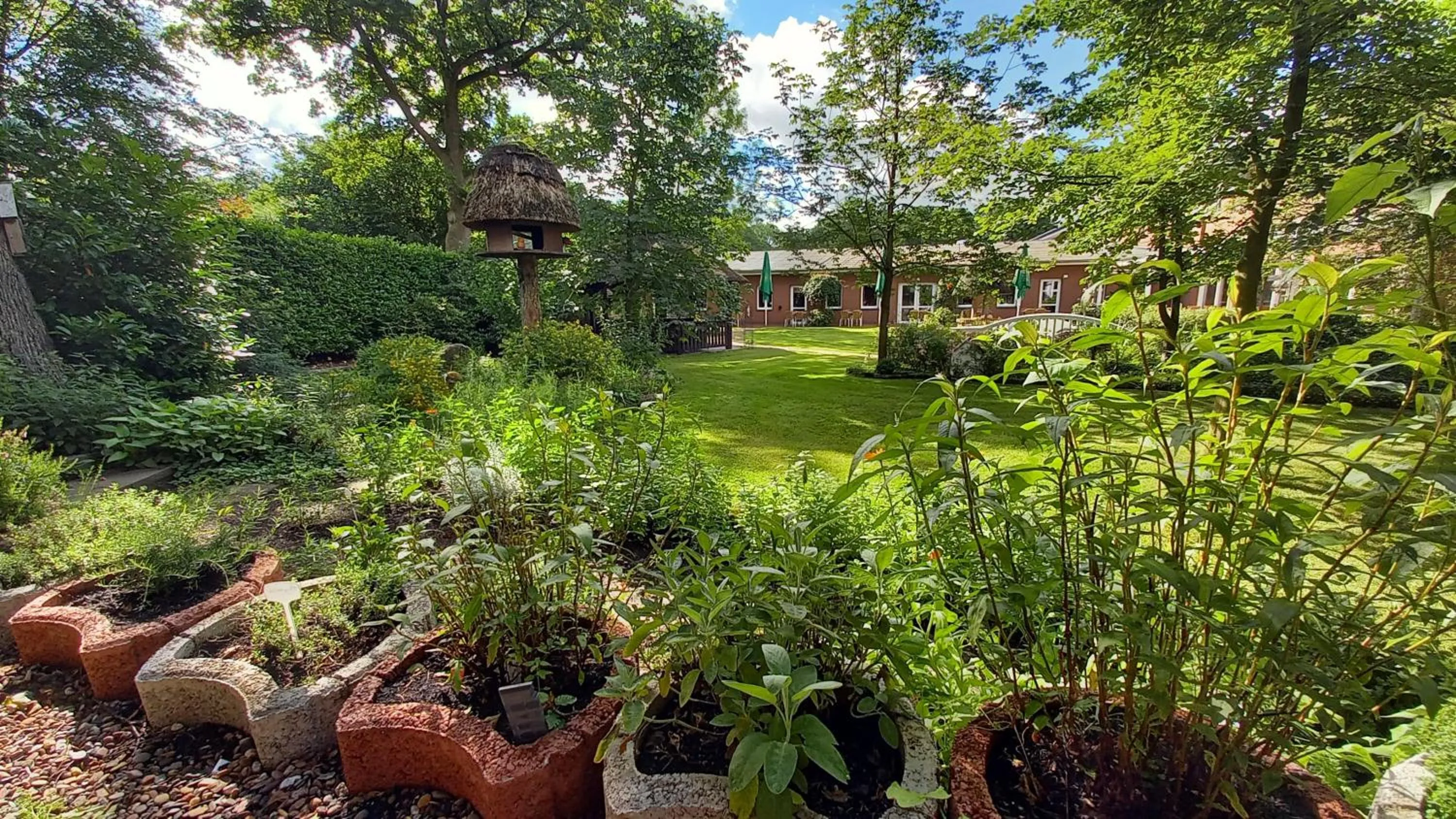 Garden view in Kräuterhotel & Restaurant Heidejäger