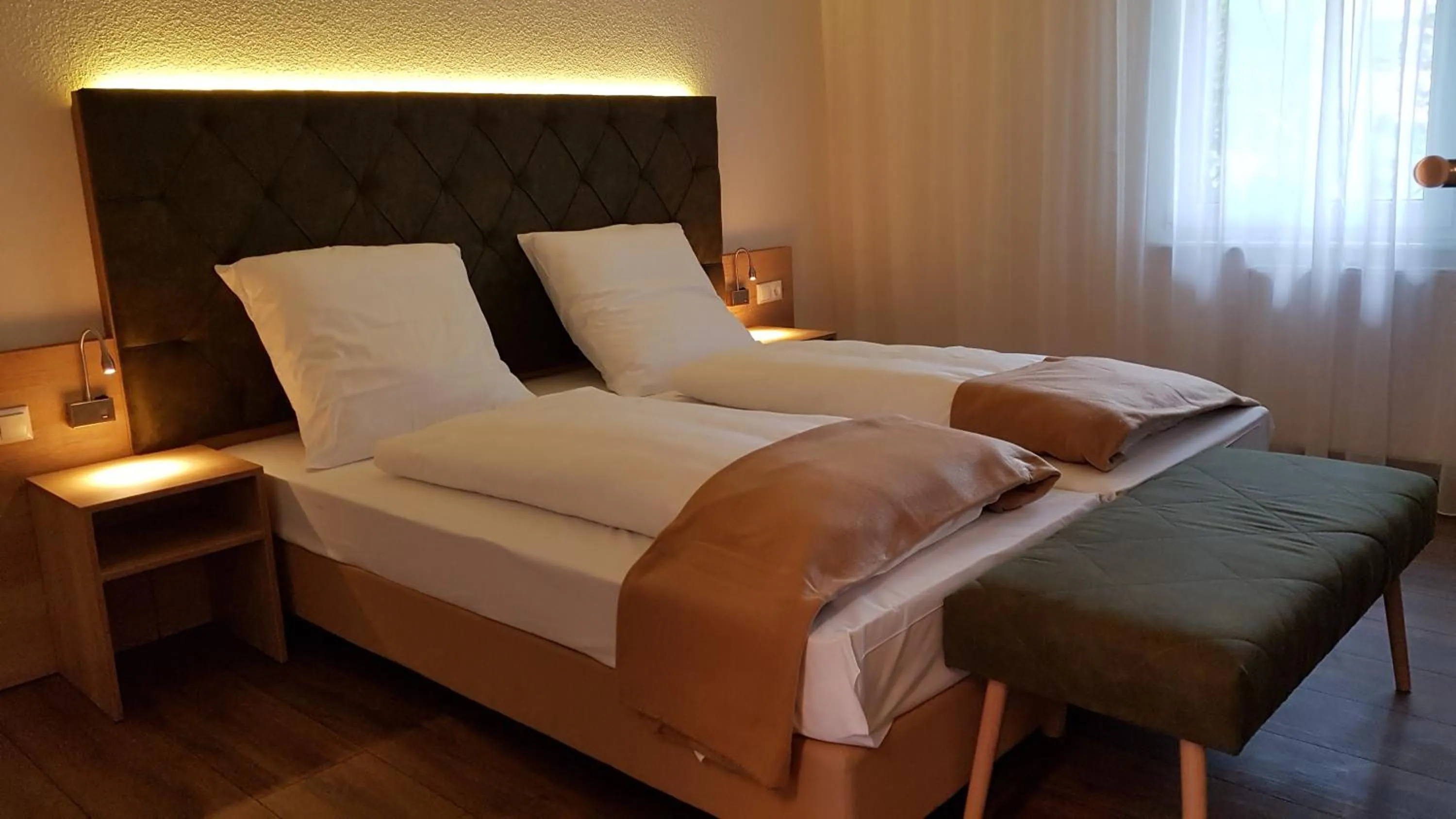 Bed in Kräuterhotel & Restaurant Heidejäger