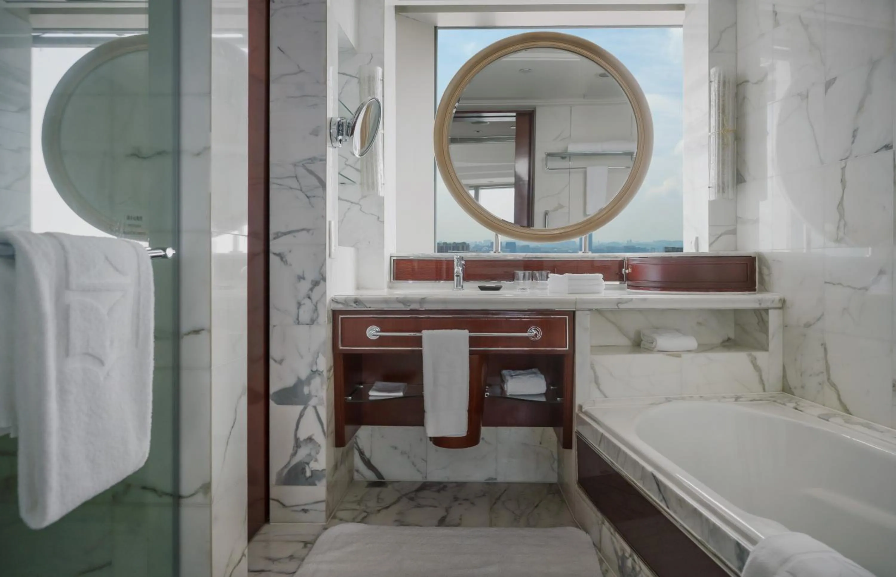 Bathroom in Shangri-La Guangzhou