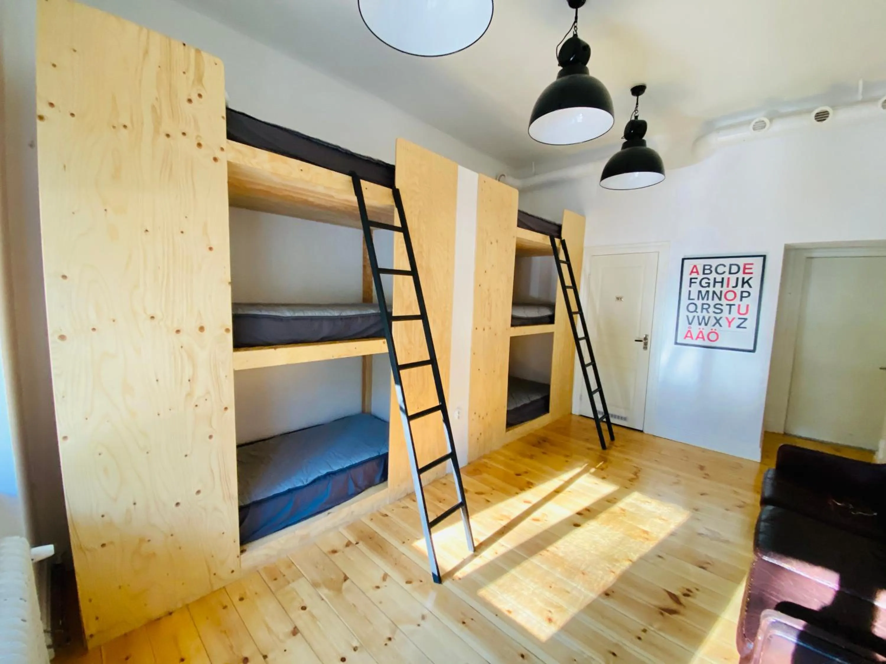 Shower, Bed in City Backpackers Hostel