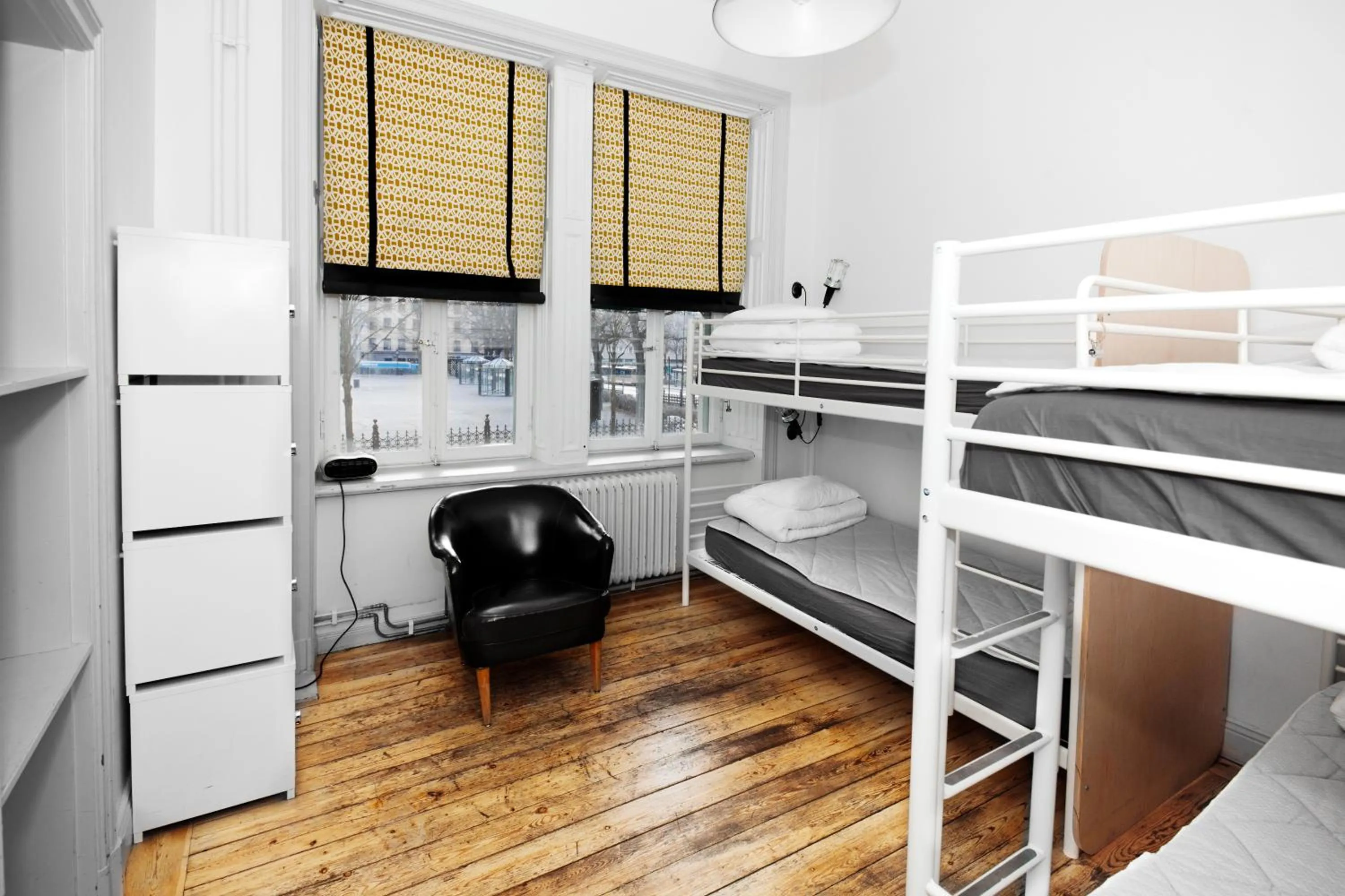 Bedroom, Bed in City Backpackers Hostel