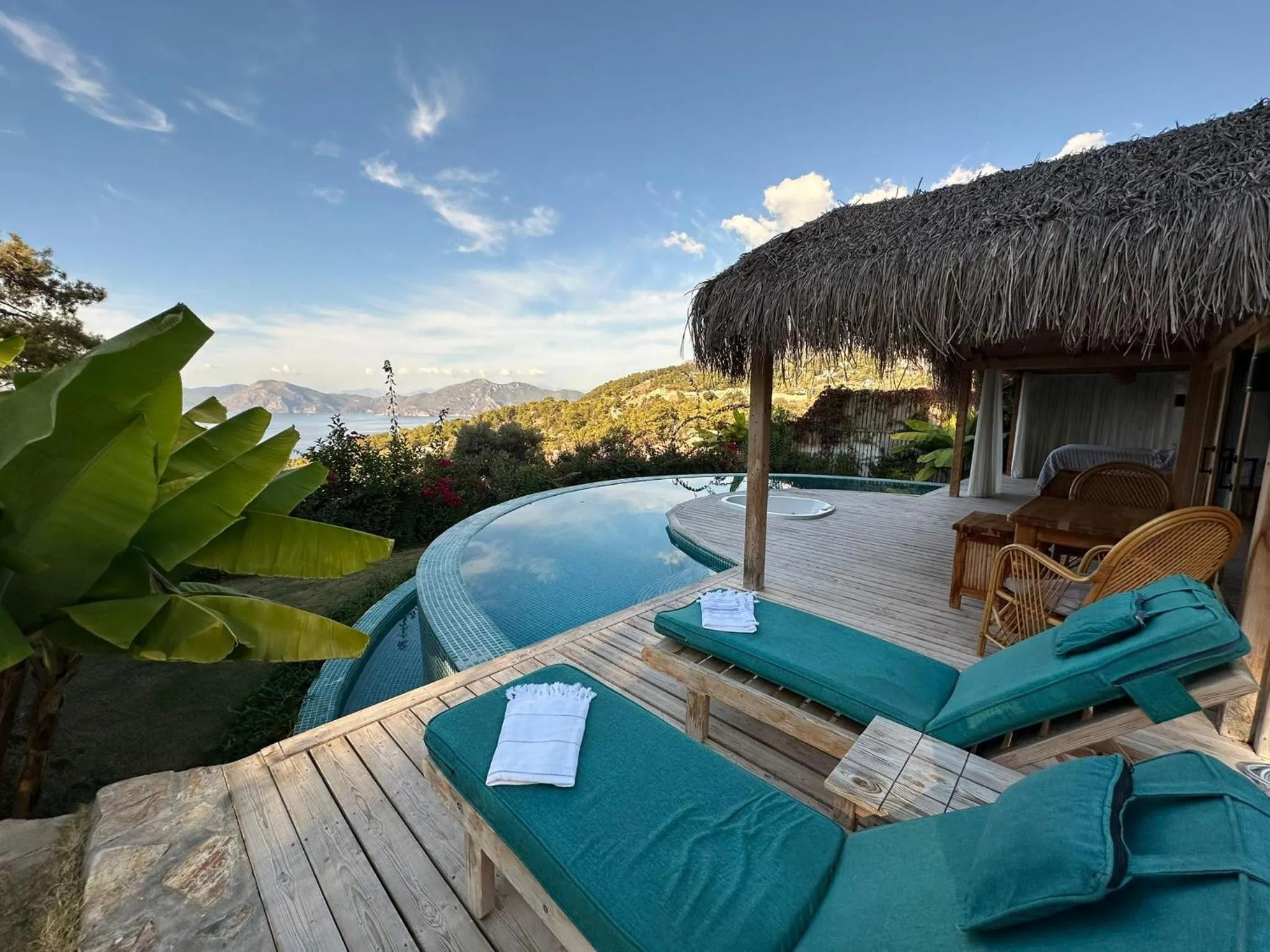 Patio in Seaview Faralya